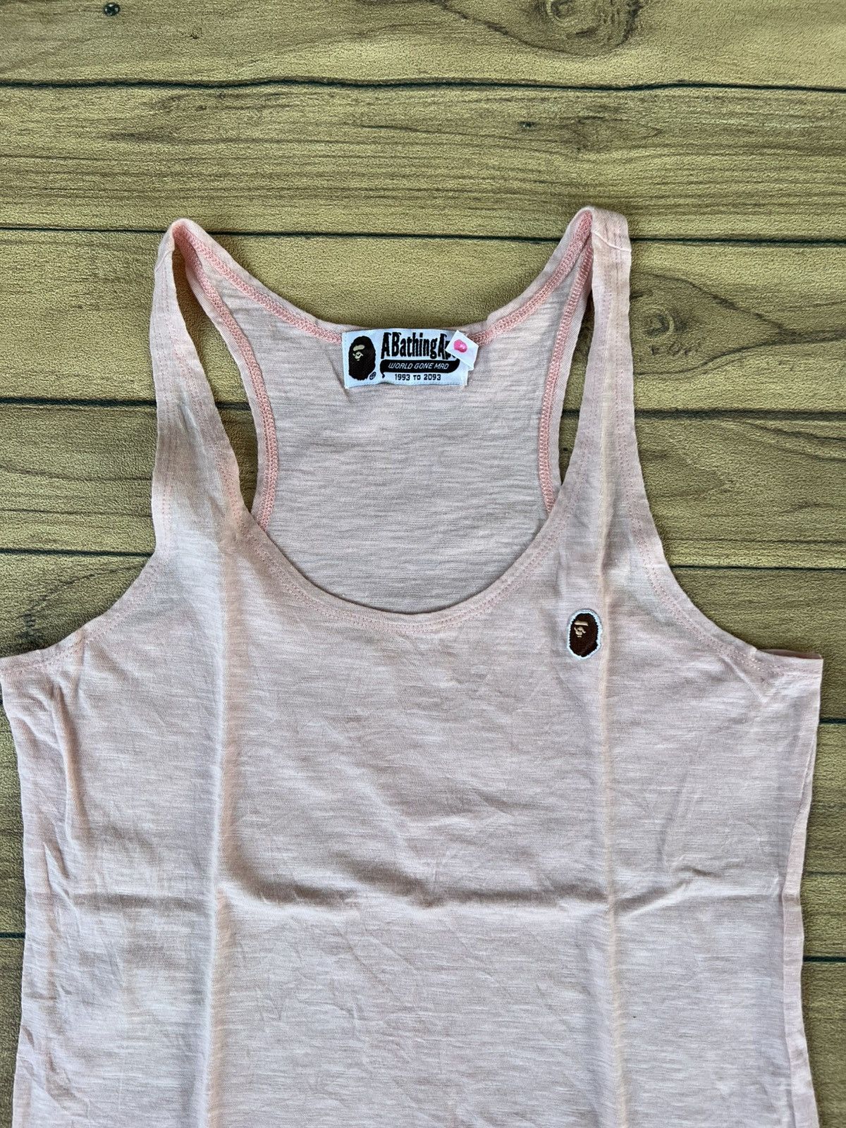 Bape Abathing ape Bape embordir logo tanktop Size XS / US 0-2 / IT 36-38 - 2 Thumbnail