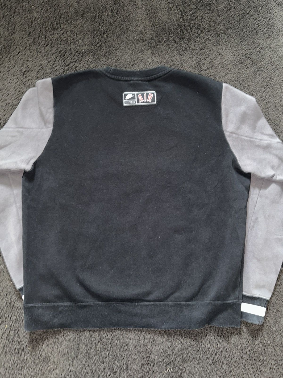 Nike Vintage Y2K Nike Air Sweatshirt Size US M / EU 48-50 / 2 - 3 Thumbnail
