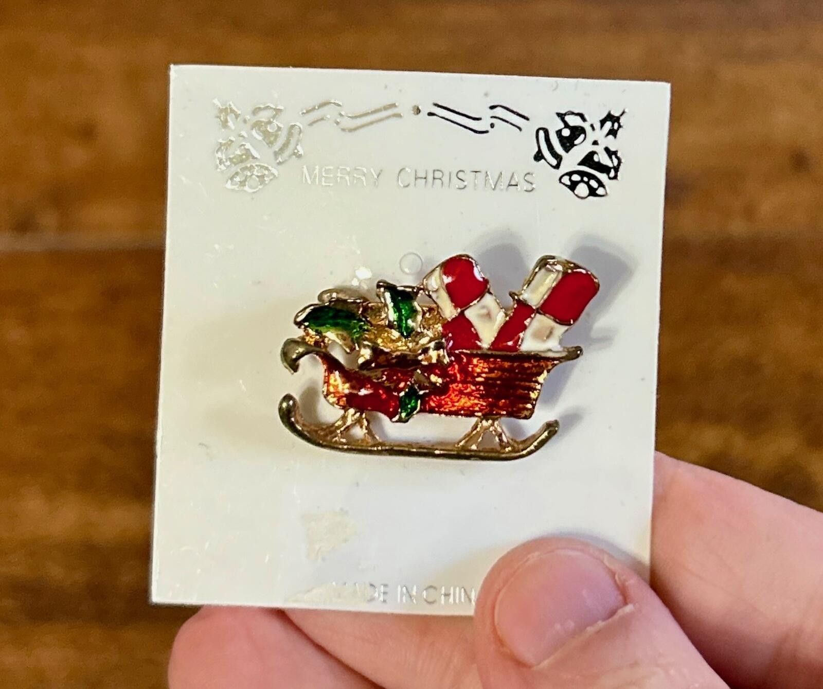 The Unbranded Brand Vintage Christmas Sleigh Brooch Pin Size ONE SIZE - 2 Thumbnail
