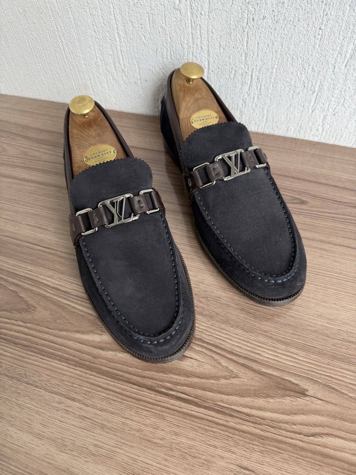 Louis Vuitton Suede major loafers Size US 7.5 / EU 40-41 - 8 Thumbnail