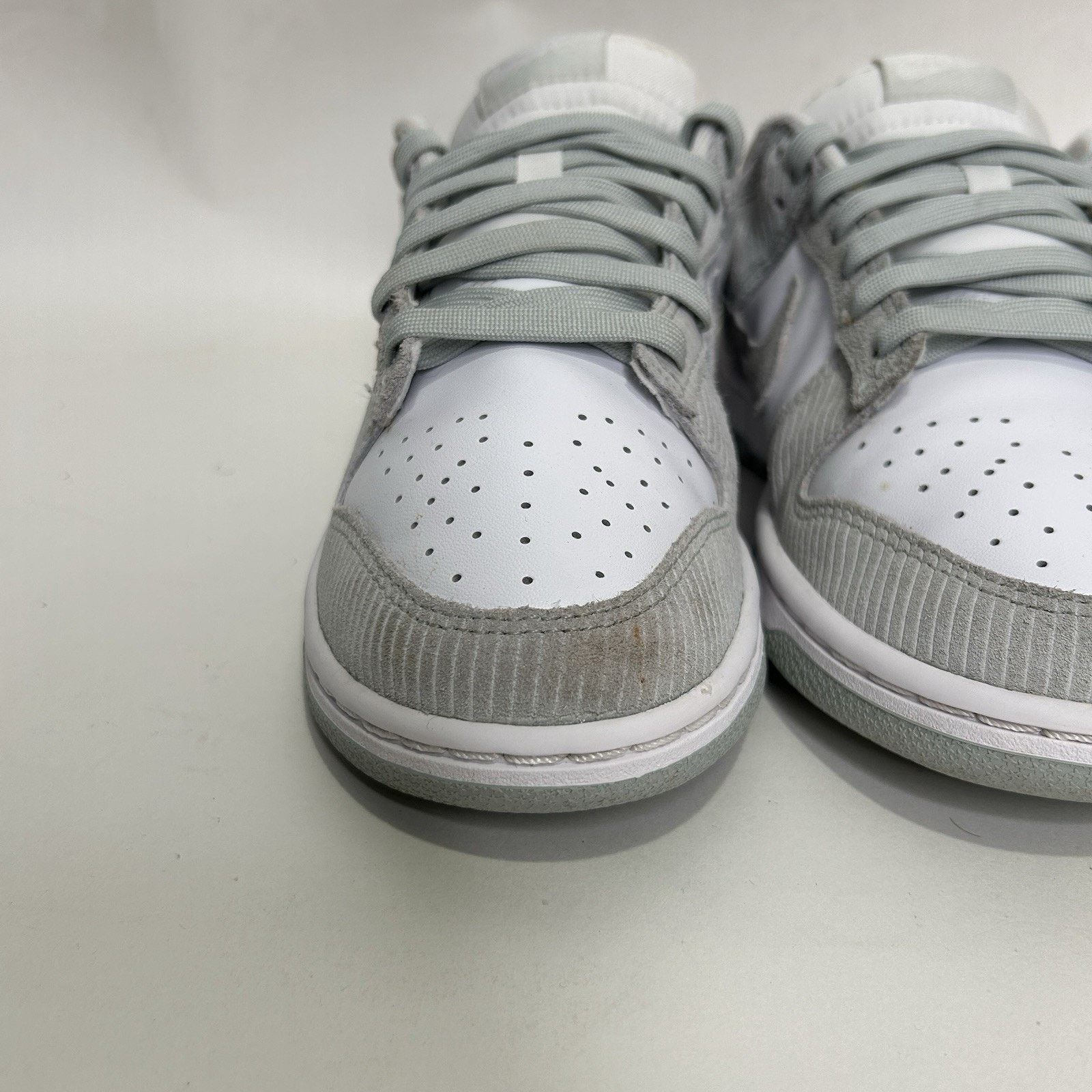 Nike Nike Dunk Low WMNS “Light Silver Corduroy” Size US 8.5 / IT 38.5 - 8 Thumbnail
