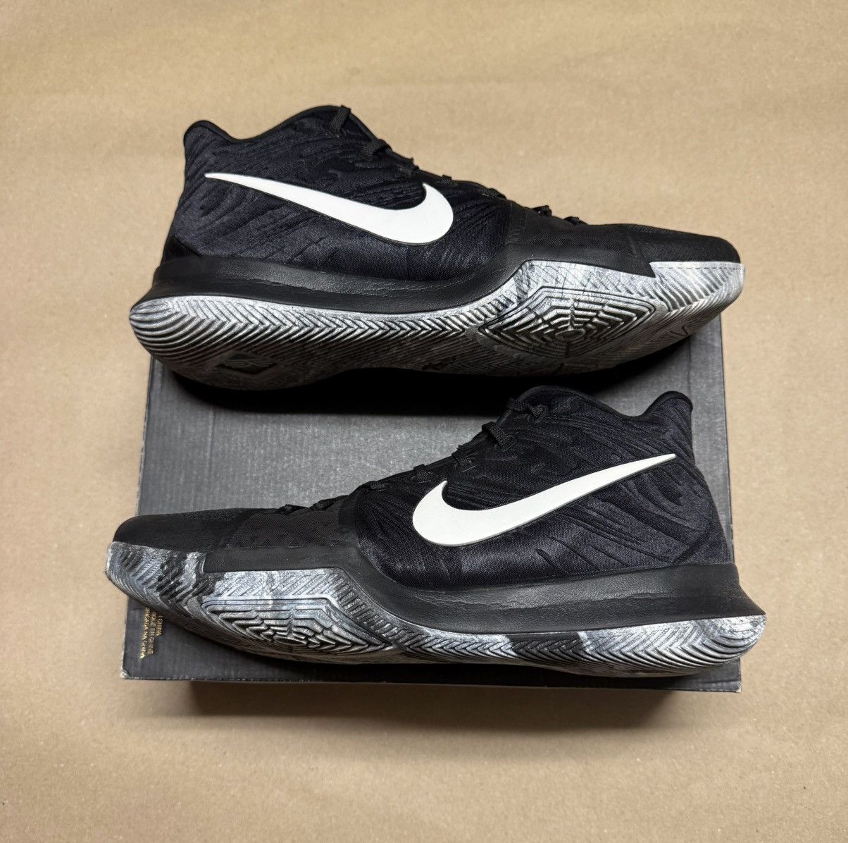 Nike Nike Kyrie 3 BHM Black History Month Men’s size 14 Rare! Size US 14 / EU 47 - 1 Thumbnail