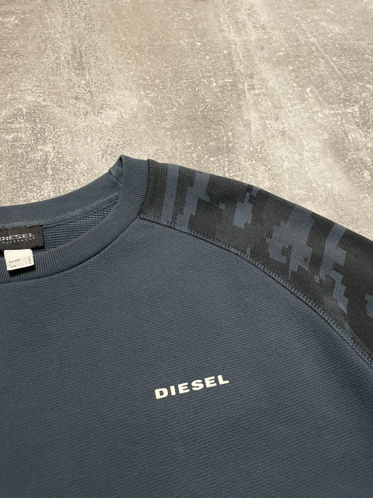 Diesel Vintage Diesel Sweatshirt Crewneck Size US S / EU 44-46 / 1 - 7 Thumbnail