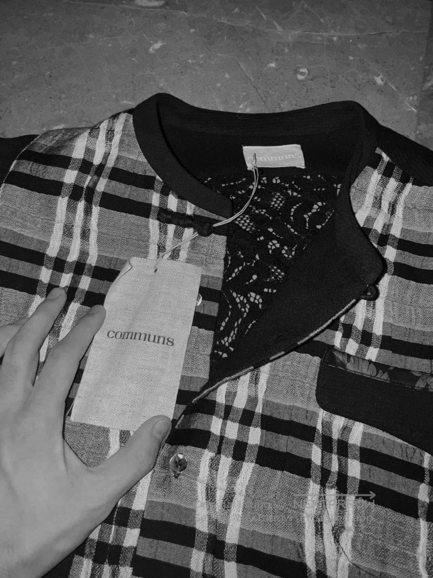 Commune De Paris Plaid Button. Size US L / EU 52-54 / 3 - 1 Thumbnail