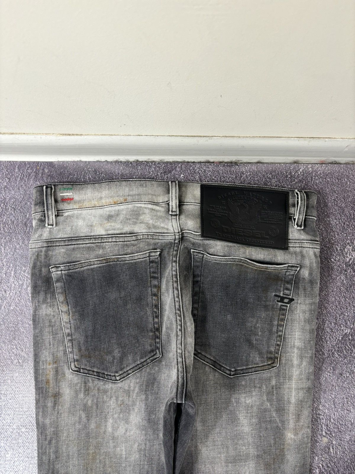 Diesel Diesel D-Amny Skinny NWT Washed Black Distressed Denim Jeans Size US 31 - 22 Thumbnail