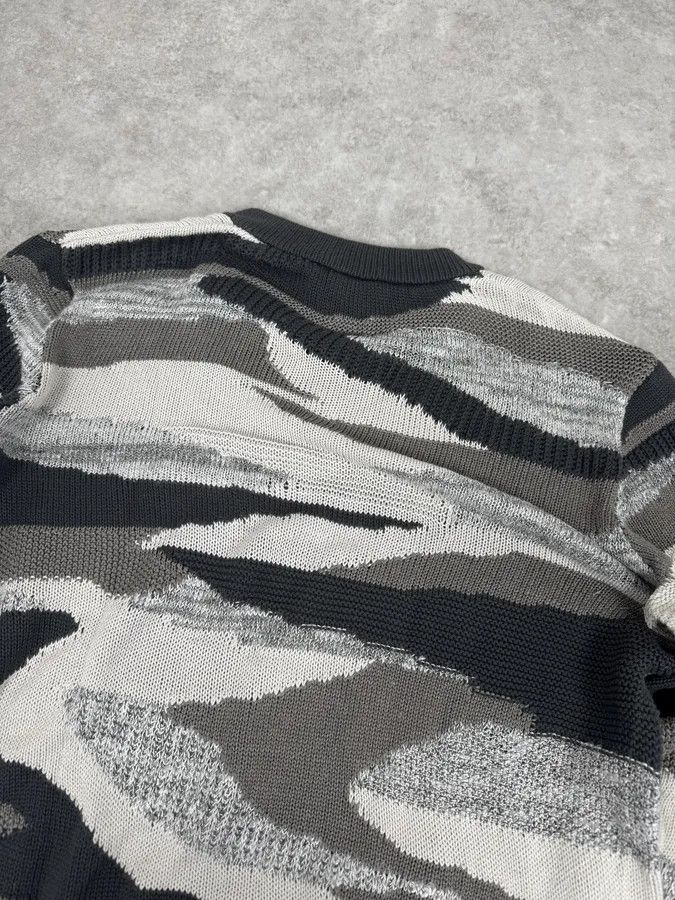 Emporio Armani 2010s Emporio Armani Camo Military Sweater Size US S / EU 44-46 / 1 - 6 Thumbnail