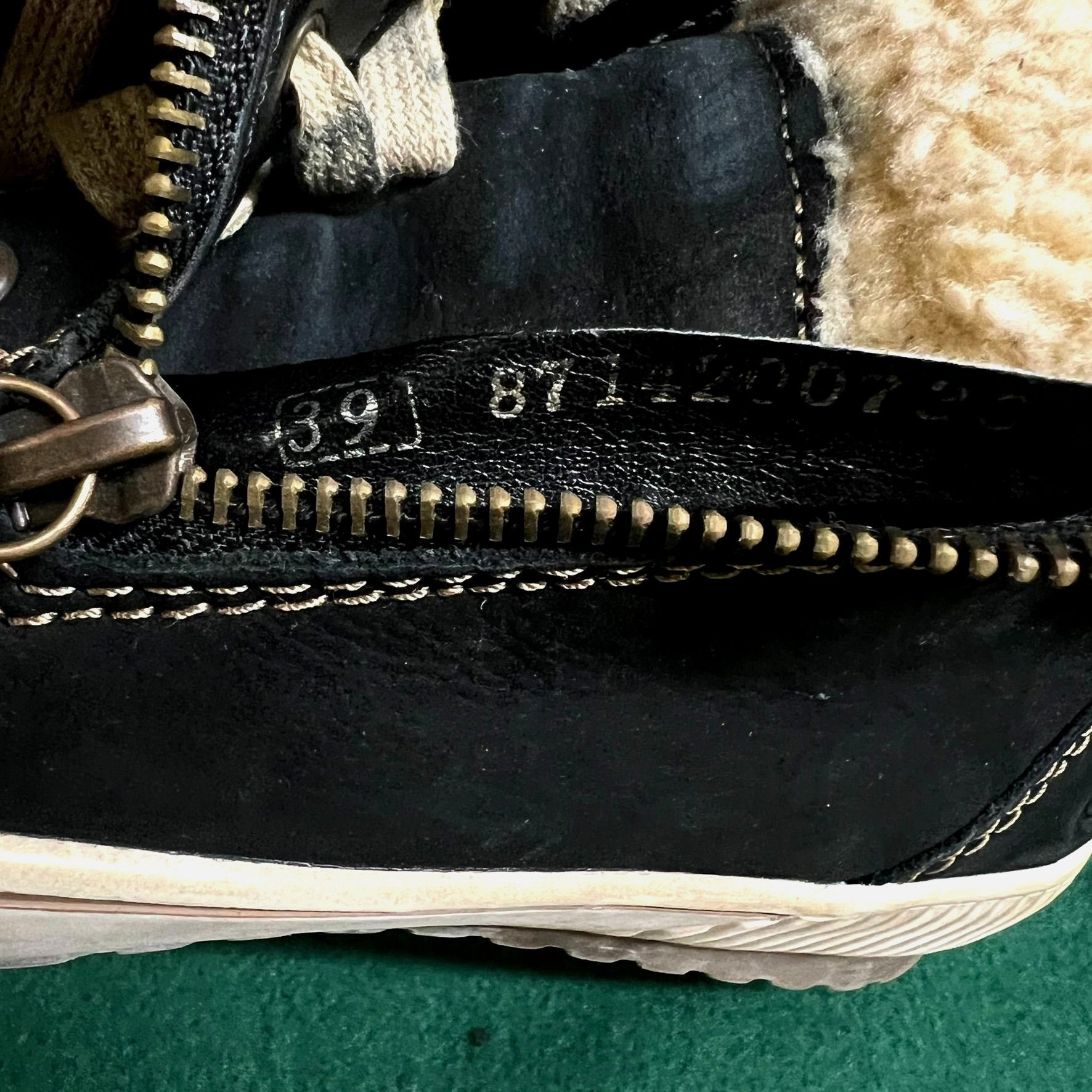 Other Remonte Women's Black Leather US 8.5 High-Top Sneakers With Size US 8.5 / IT 38.5 - 10 Thumbnail