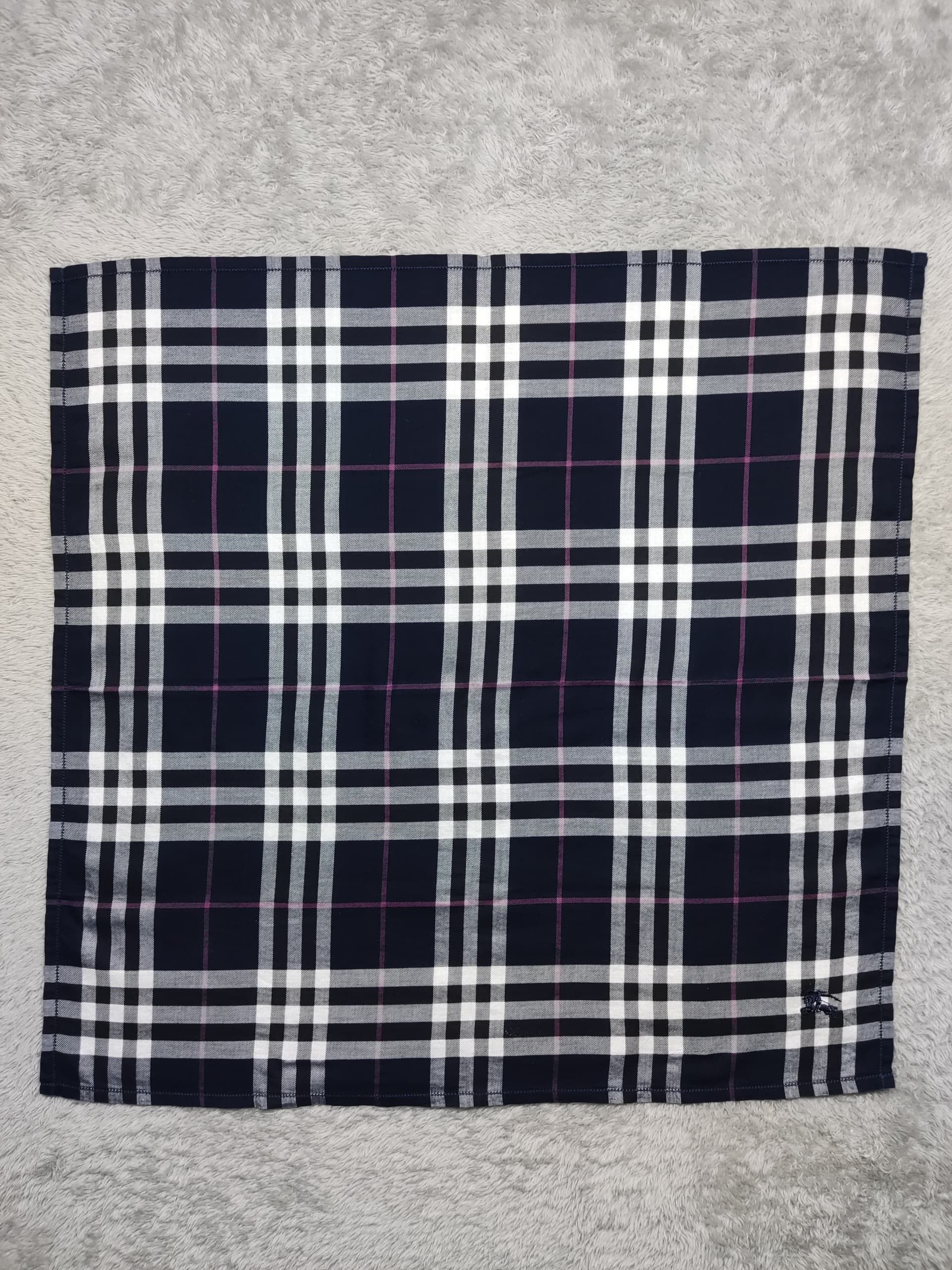 Burberry Vintage Burberry & Yves Saint Laurent (5 Pcs) Handkerchief Size ONE SIZE - 10 Thumbnail