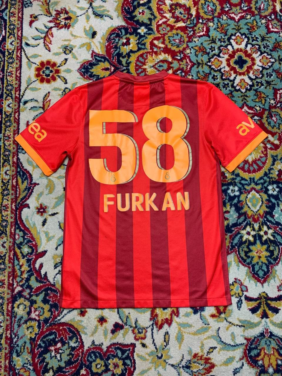 Nike GALATASARAY 2013 2014 THIRD FOOTBALL SHIRT SOCCER JERSEY Size US S / EU 44-46 / 1 - 4 Thumbnail