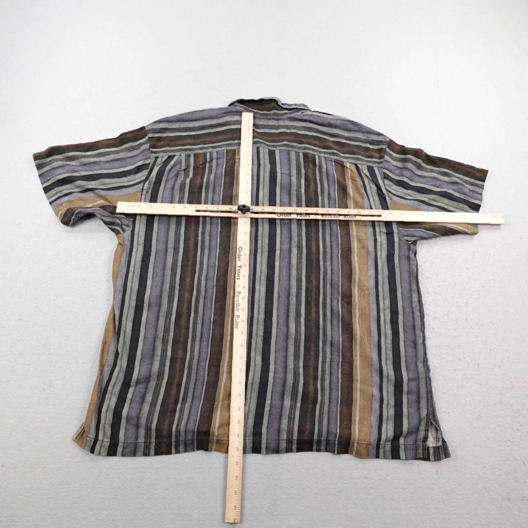Tommy Bahama VINTAGE Tommy Bahama Shirt Men 2XL Striped Silk Camp Button-Up Brown Gray Black Short Sleeve Adult 2XL Beach Tropical Mens Size US XXL / EU 58 / 5 - 5 Thumbnail