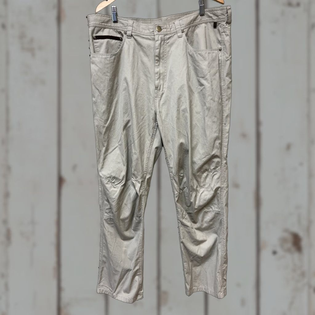 Vintage TravelSmith Mens Pants - Cotton, Tan, 40x32, Gussetted Knees, Flat Front, Zip, Relaxed Fit, Travel Style, Regular Inseam 32, Brown, Men Size US 40 / EU 56 - 1 Thumbnail