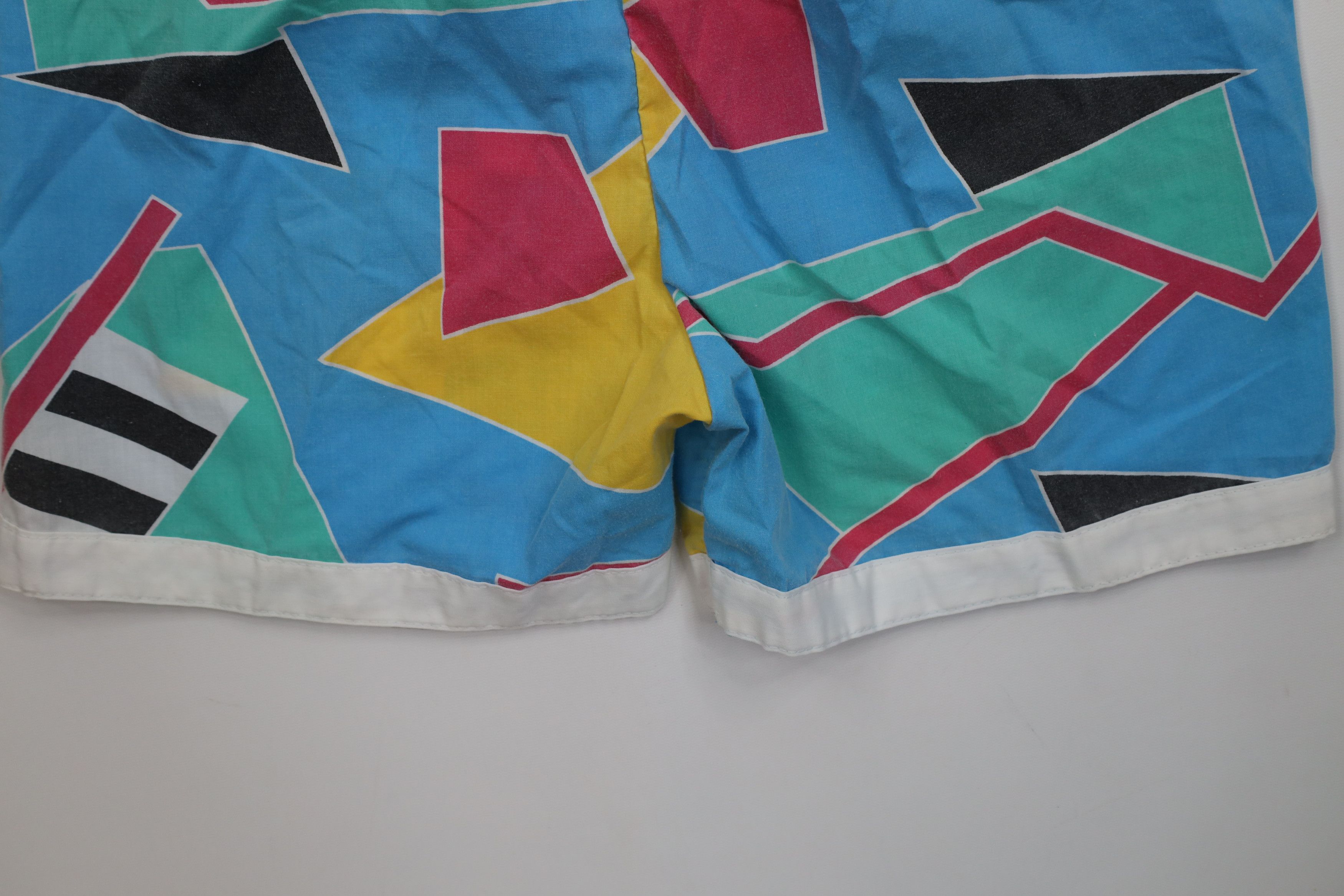 Vintage Vintage 80s 90s Streetwear Abstract Surf Surfing Shorts USA Size US 32 / EU 48 - 10 Thumbnail