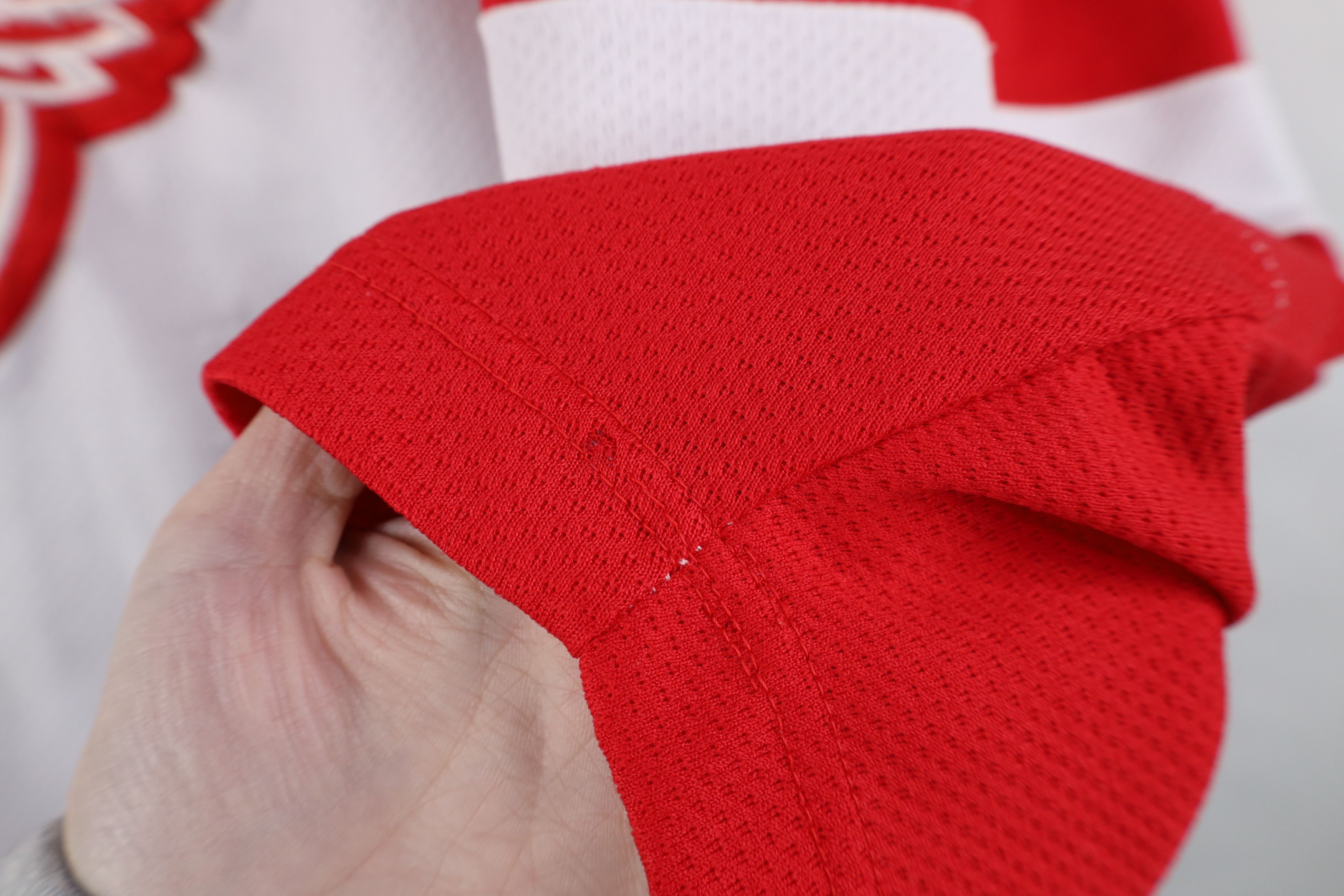 Starter Vintage 90s Starter Red Wings Hockey Jersey 2Pac 2 Pac White Size US L / EU 52-54 / 3 - 5 Thumbnail