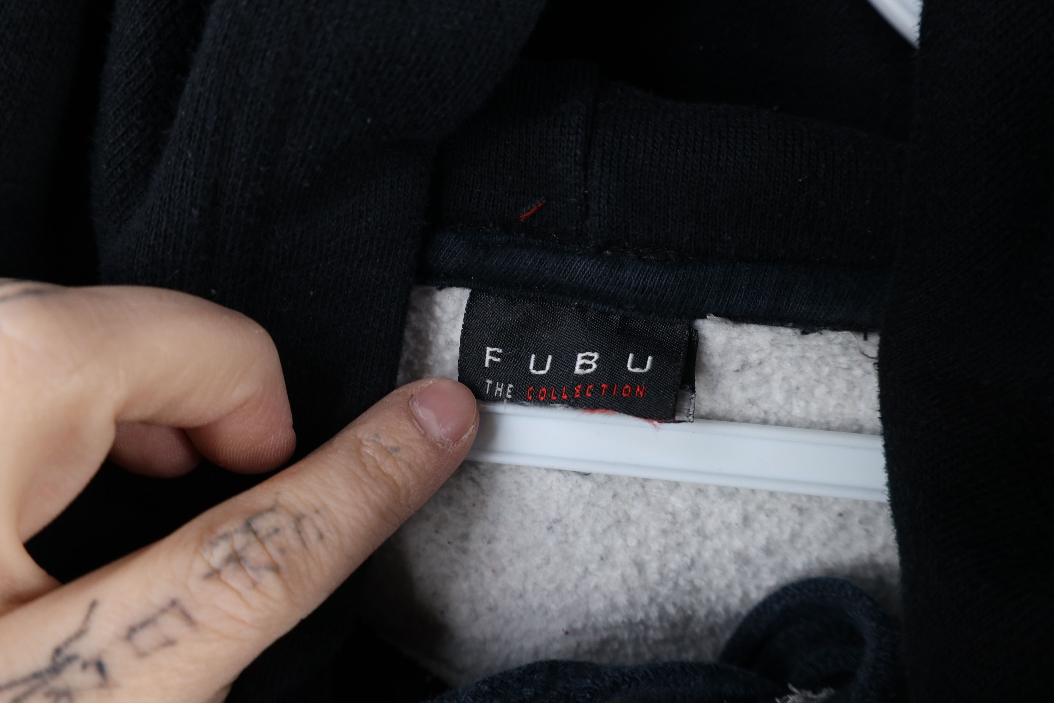 Fubu × Vintage Vintage 90s FUBU Spell Out Script Baggy Heavyweight Hoodie Size US L / EU 52-54 / 3 - 8 Thumbnail