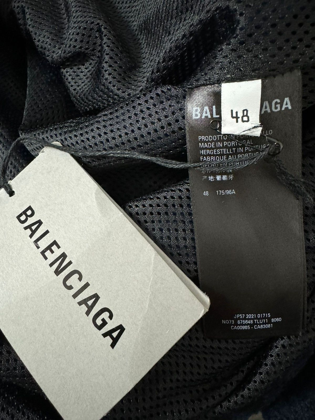 Balenciaga FW21 *rare* Vintage Check Wool Tracksuit Sporty B Size US M / EU 48-50 / 2 - 16 Thumbnail