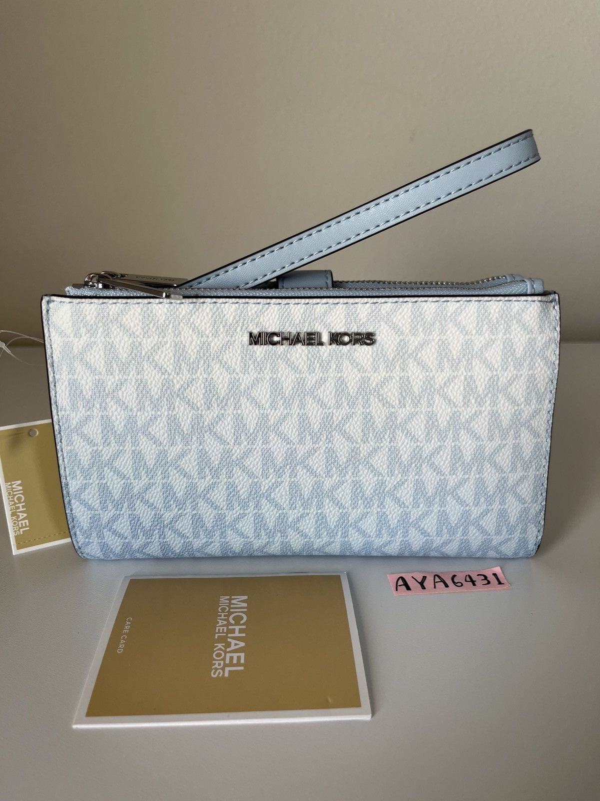 Michael Kors Michael Kors Wallet Size ONE SIZE - 2 Thumbnail