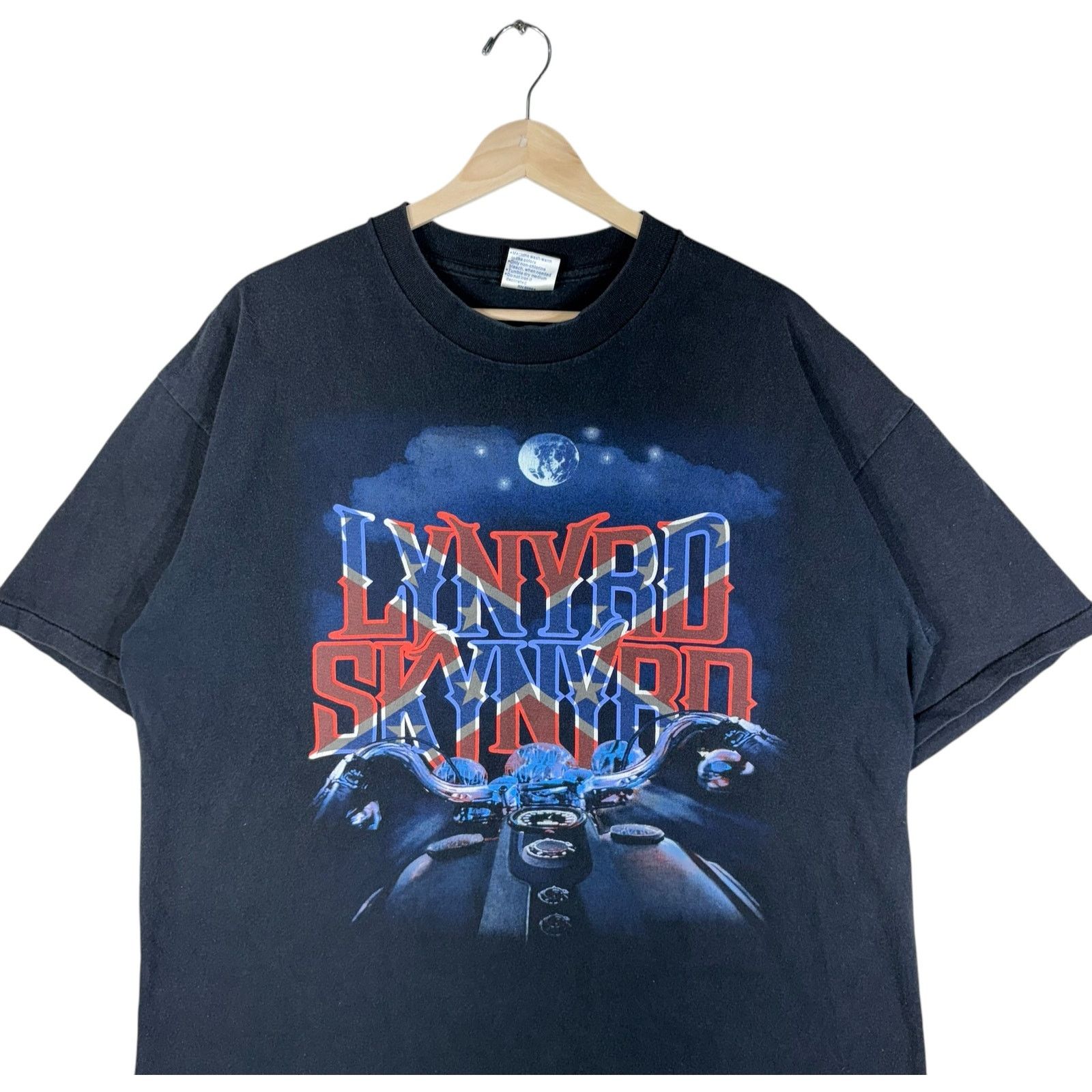 Vintage Vintage Lynyrd Skynyrd Motorcycle Tee XL Size US XL / EU 56 / 4 - 2 Thumbnail