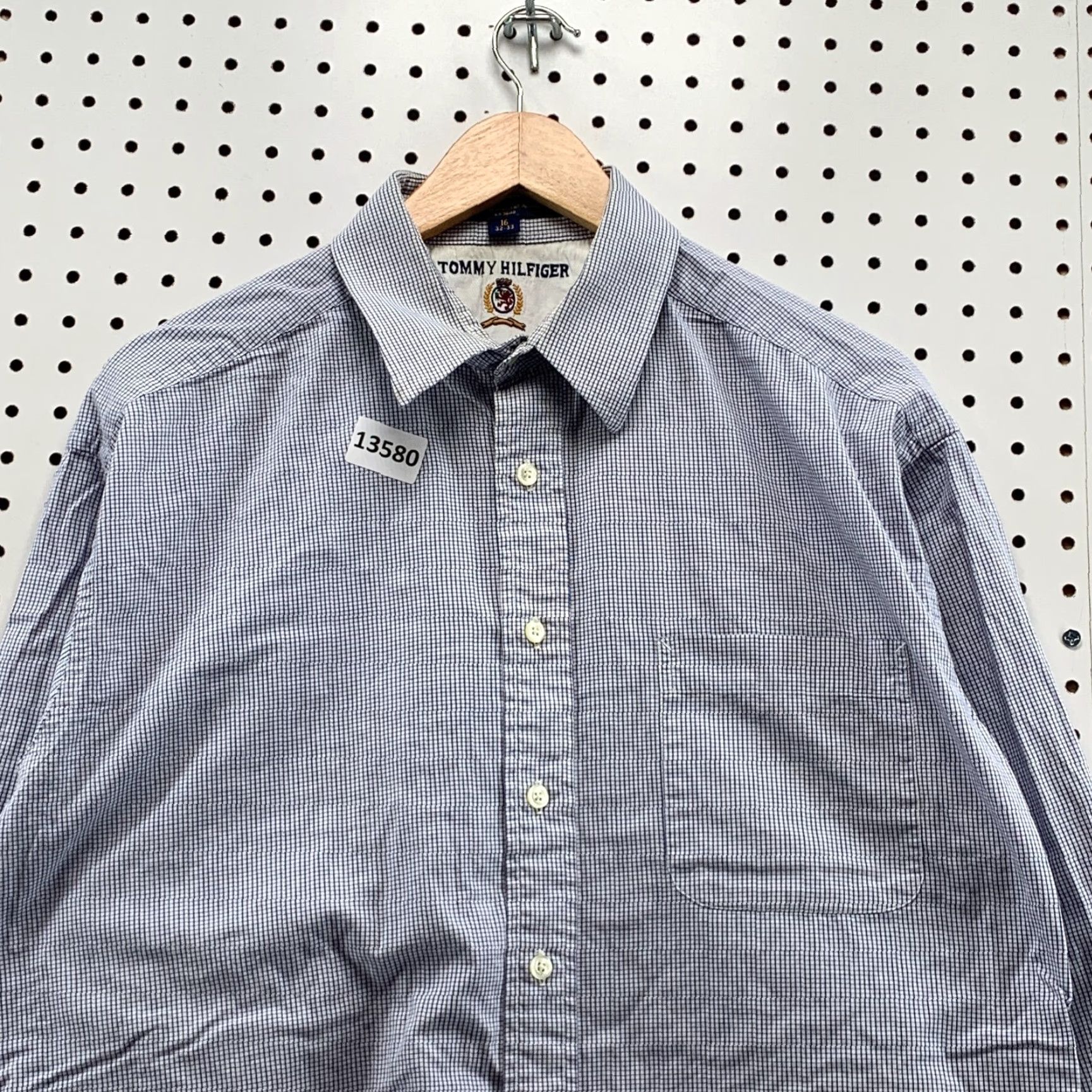 Tommy Hilfiger VINTAGE Tommy Hilfiger Shirt Men Plaid Long Sleeve Button-Down 16 32-33 Casual Workwear Size US L / EU 52-54 / 3 - 2 Thumbnail