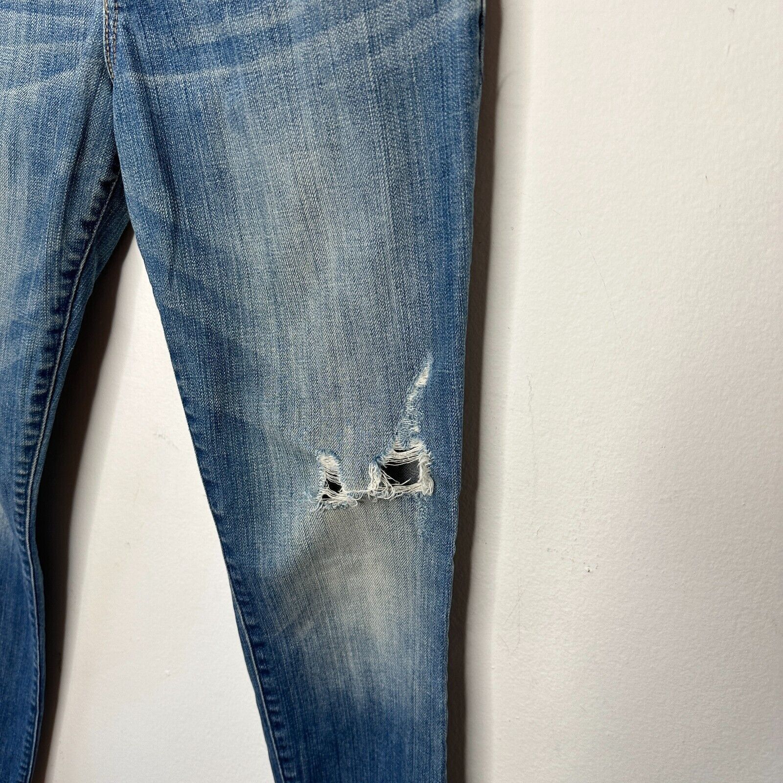 Abercrombie & Fitch Abercrombie & Fitch Blue Skinny Mid Rise Distress Jeans Size 28" / US 6 / IT 42 - 3 Thumbnail