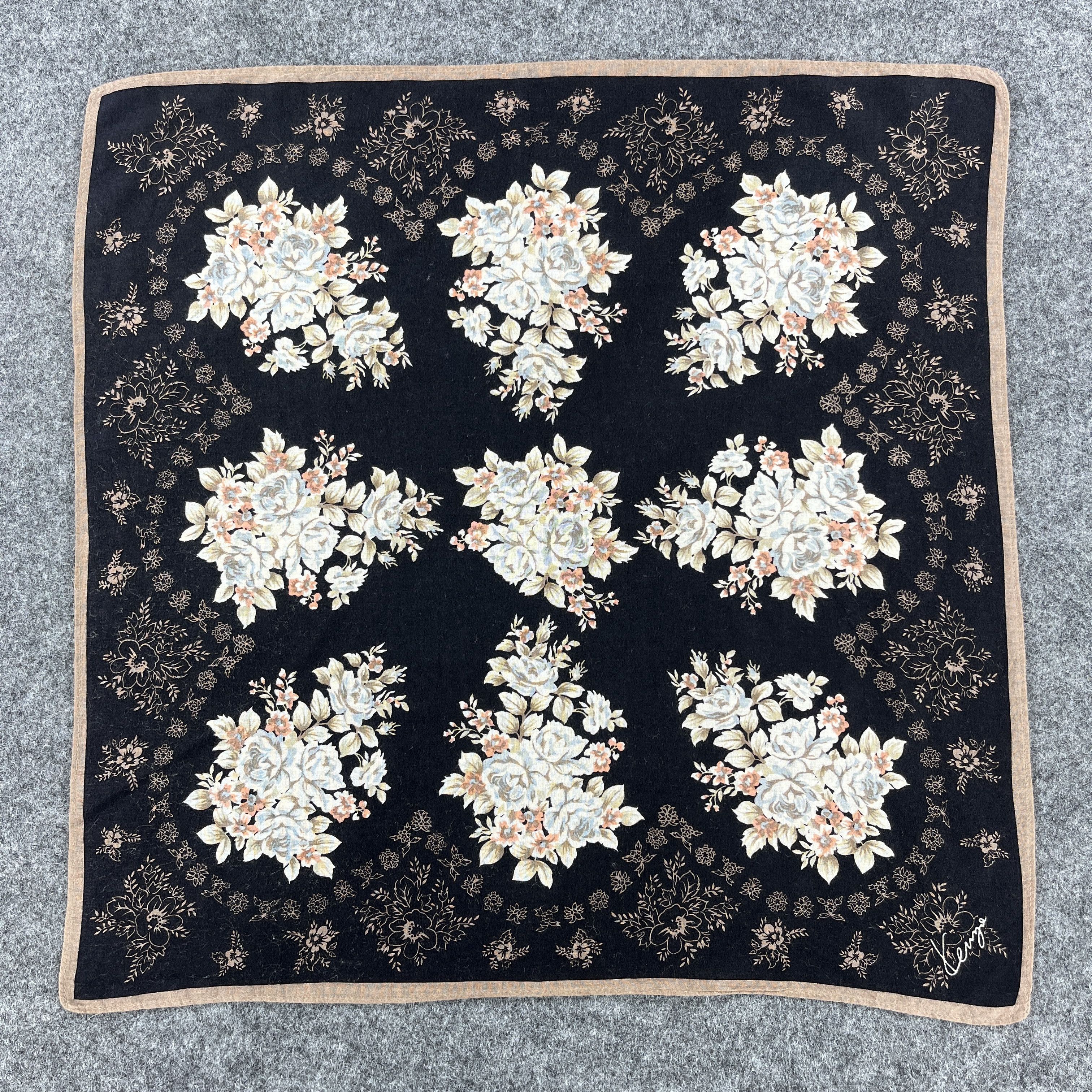 Kenzo × Vintage Kenzo Handkerchief / Bandana / Neckerchief B470 Size ONE SIZE - 1 Thumbnail
