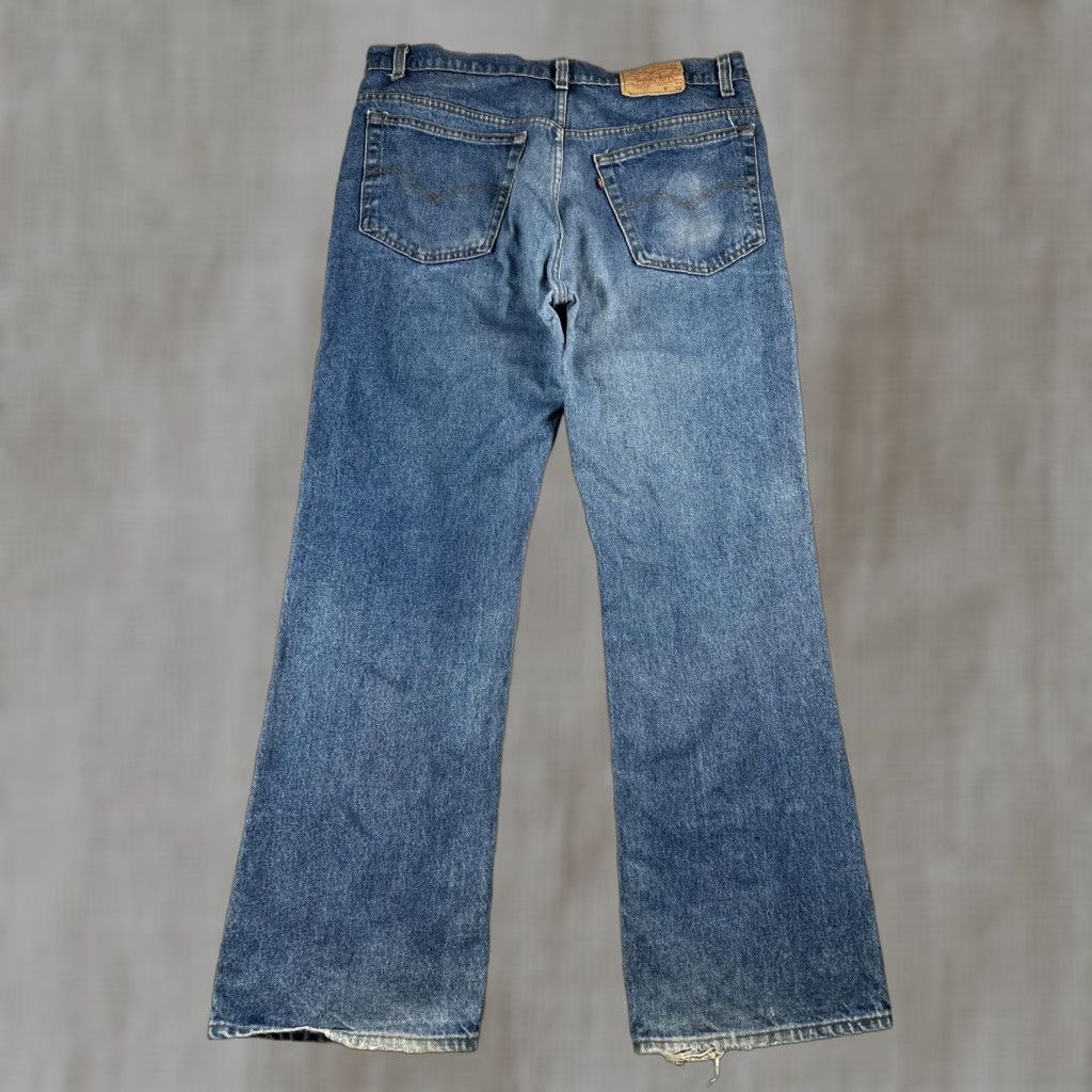 Levi's VINTAGE Levi's Jeans 517 38X31 Bootcut Men Blue 5-Pocket Distressed Relaxed Straight Belt Closure USA 90s Size US 38 / EU 54 - 1 Thumbnail