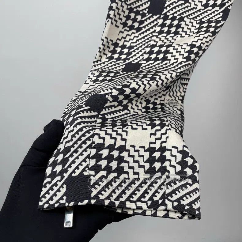 Louis Vuitton Louis Vuitton Black and white plaid trousers Size US 36 / EU 52 - 3 Thumbnail