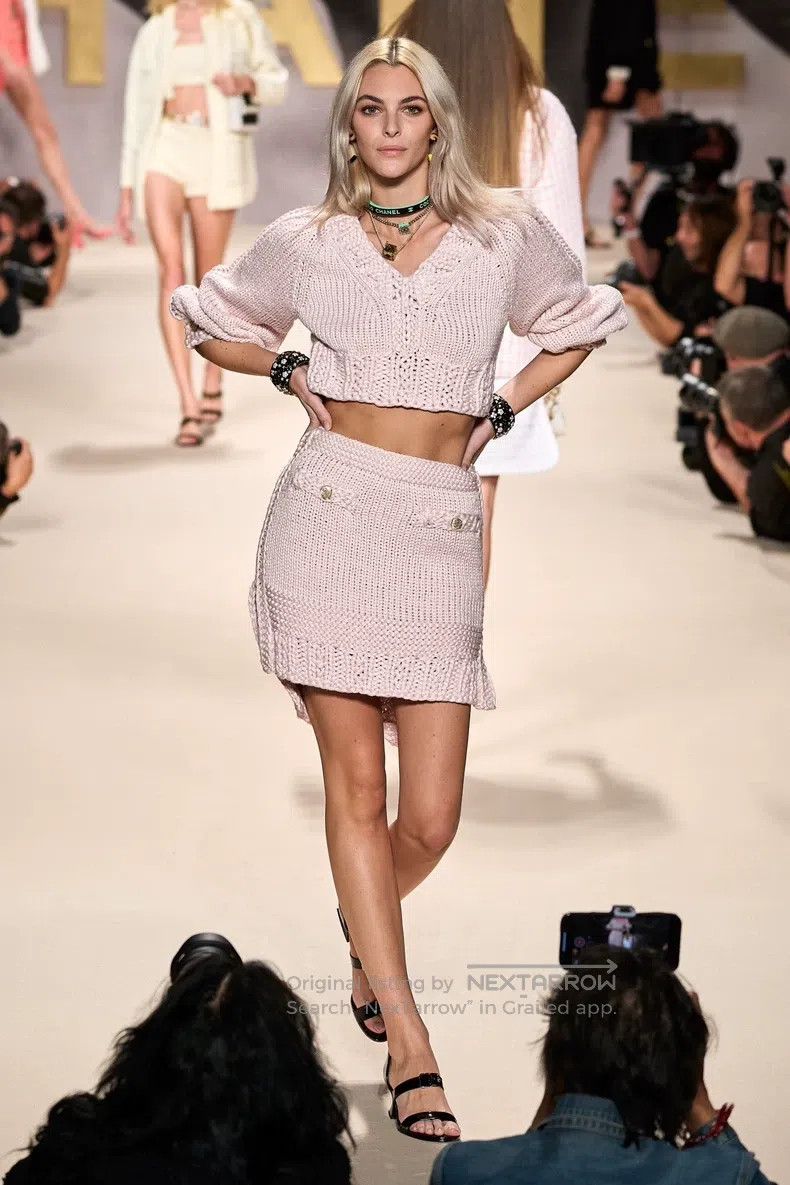 Chanel Chanel 22S Spring and Summer Fashion Pink High-waisted Swe Size XXS / US 00 / IT 34 - 9 Thumbnail
