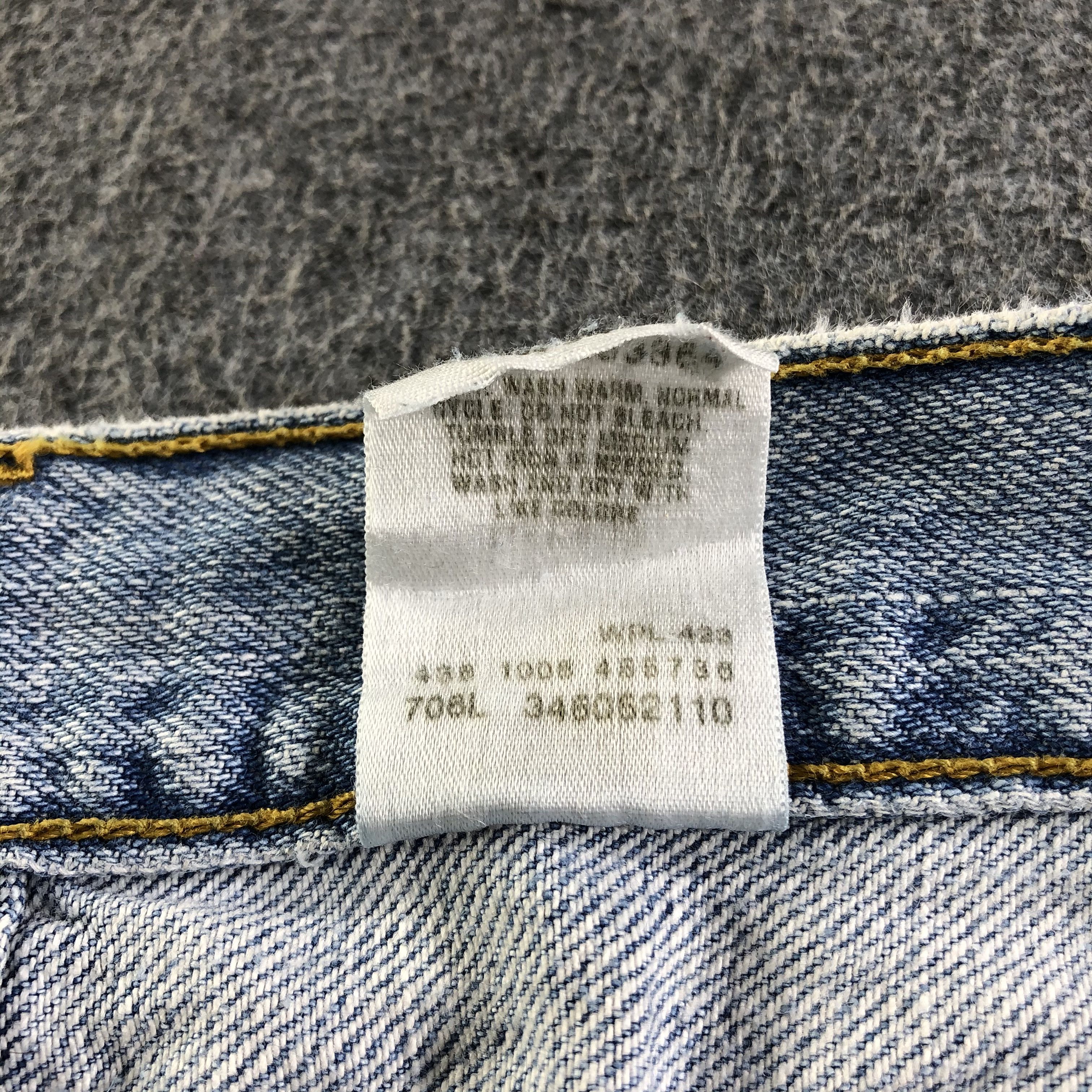 Levi's × Vintage Vintage 90s Light Wash Levis 505 Jeans-J4099 Size US 32 / EU 48 - 8 Thumbnail