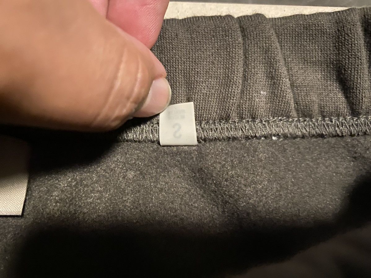 Essentials × Fear of God Essentials FOG Off Black Shorts Size Small Size US 30 / EU 46 - 9 Thumbnail