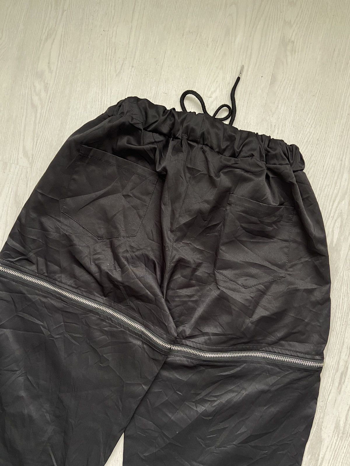 Japanese Brand Vintage 2000’s Zipper Parachute Acronym Design Wide Pants Size US 30 / EU 46 - 6 Thumbnail