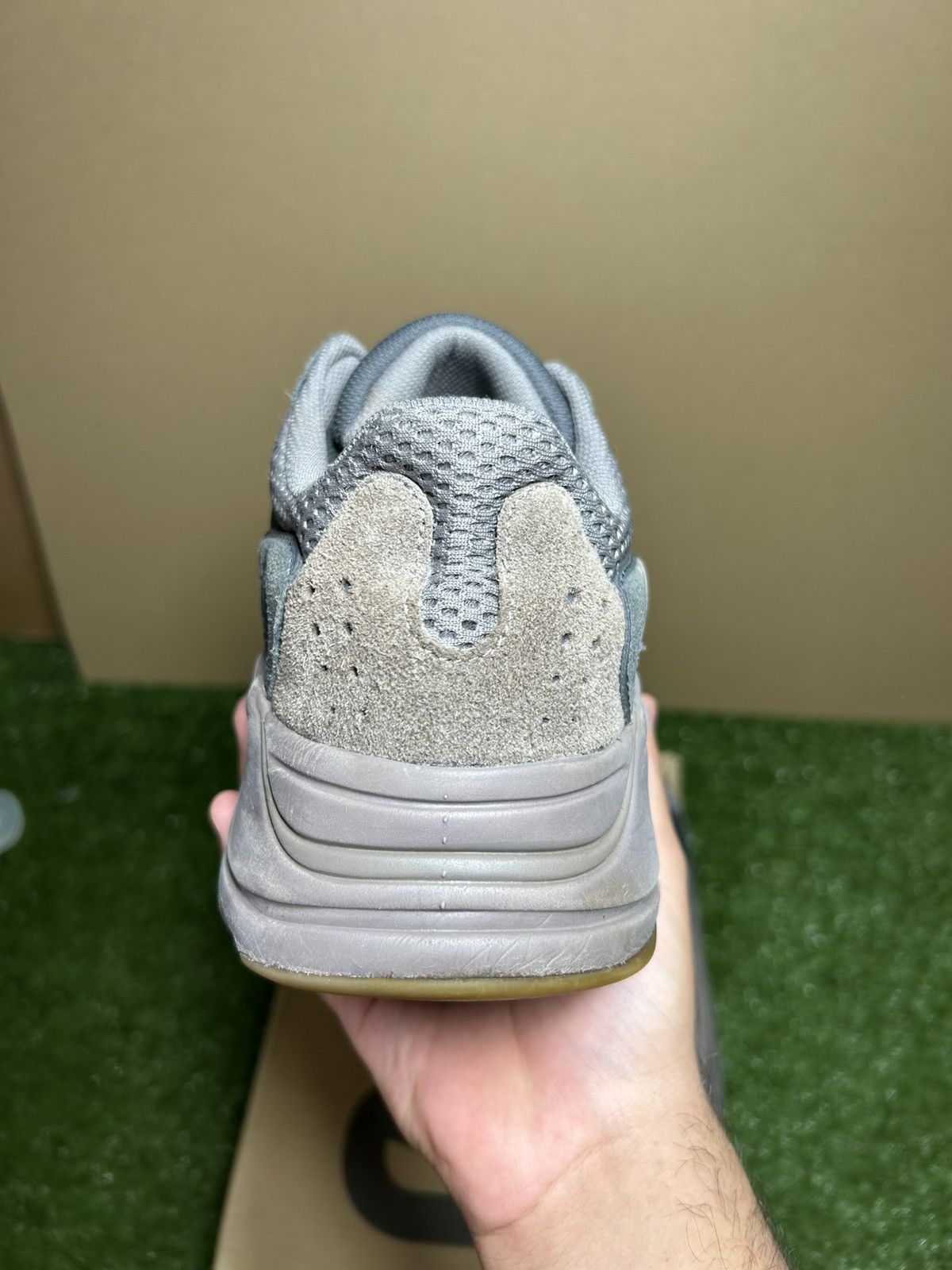 Adidas × Yeezy Yeezy 700 muave Size US 10 / EU 43 - 8 Thumbnail