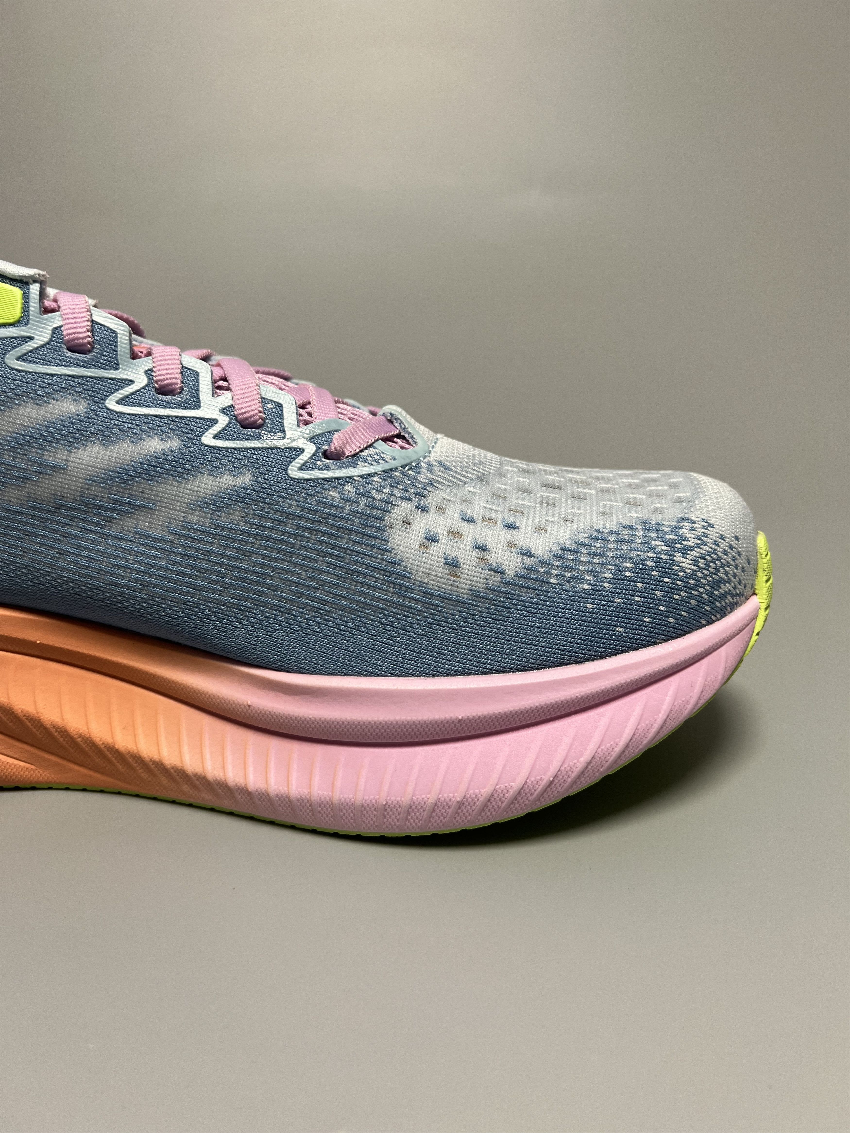 Hoka 10.5B Hoka One One Mach 6 Women's Running Shoes 1147810-ISK Size US 10.5 / IT 40.5 - 7 Thumbnail