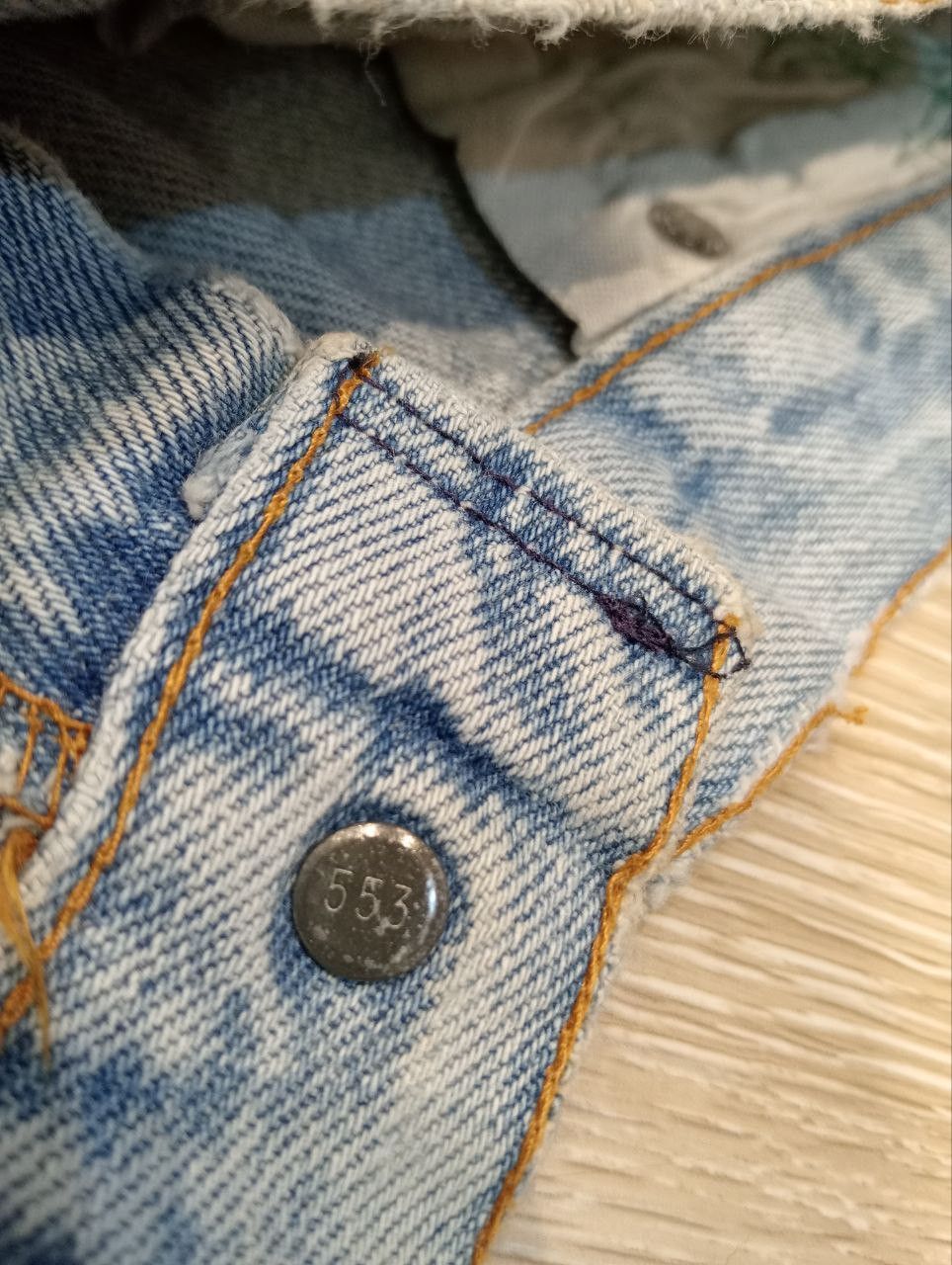 Levi's Vintage Clothing LEVI'S VINTAGE LIGHT BLUE DISTRESSED JEANS Size US 31 - 13 Thumbnail