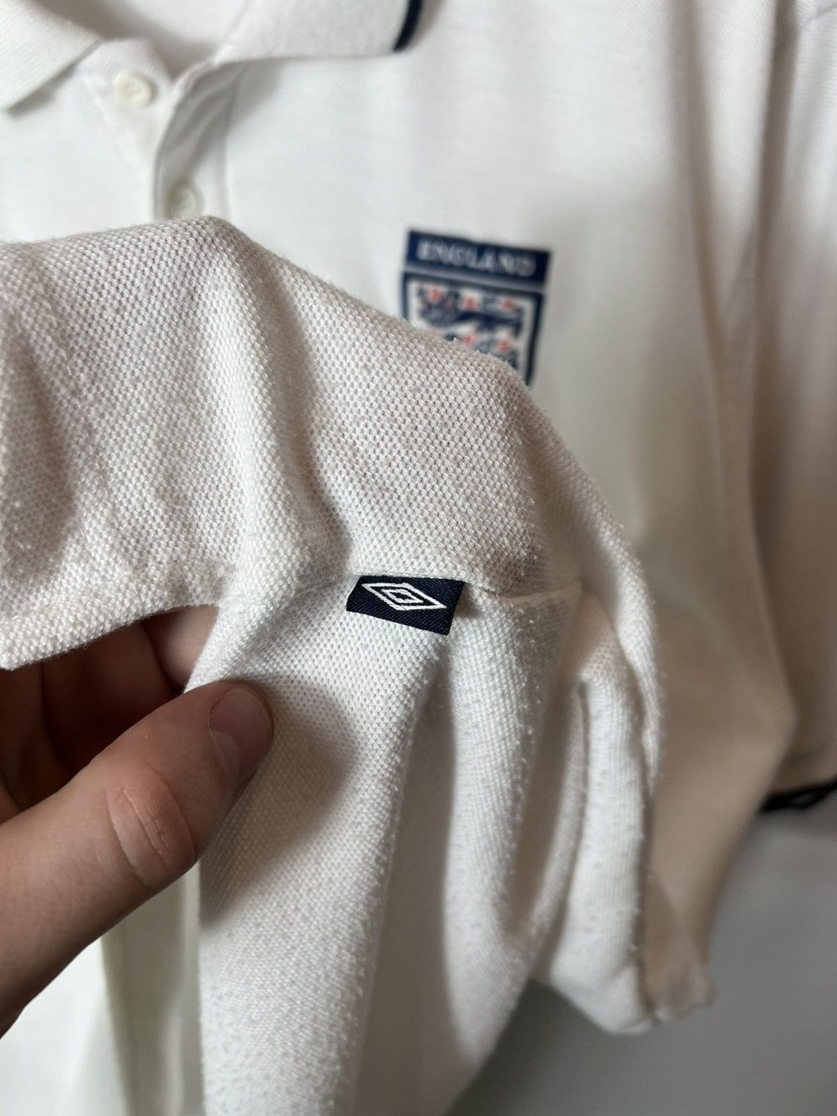 Umbro Vintage soccer football Umbro England T-shirt Jersey Size US XL / EU 56 / 4 - 7 Thumbnail