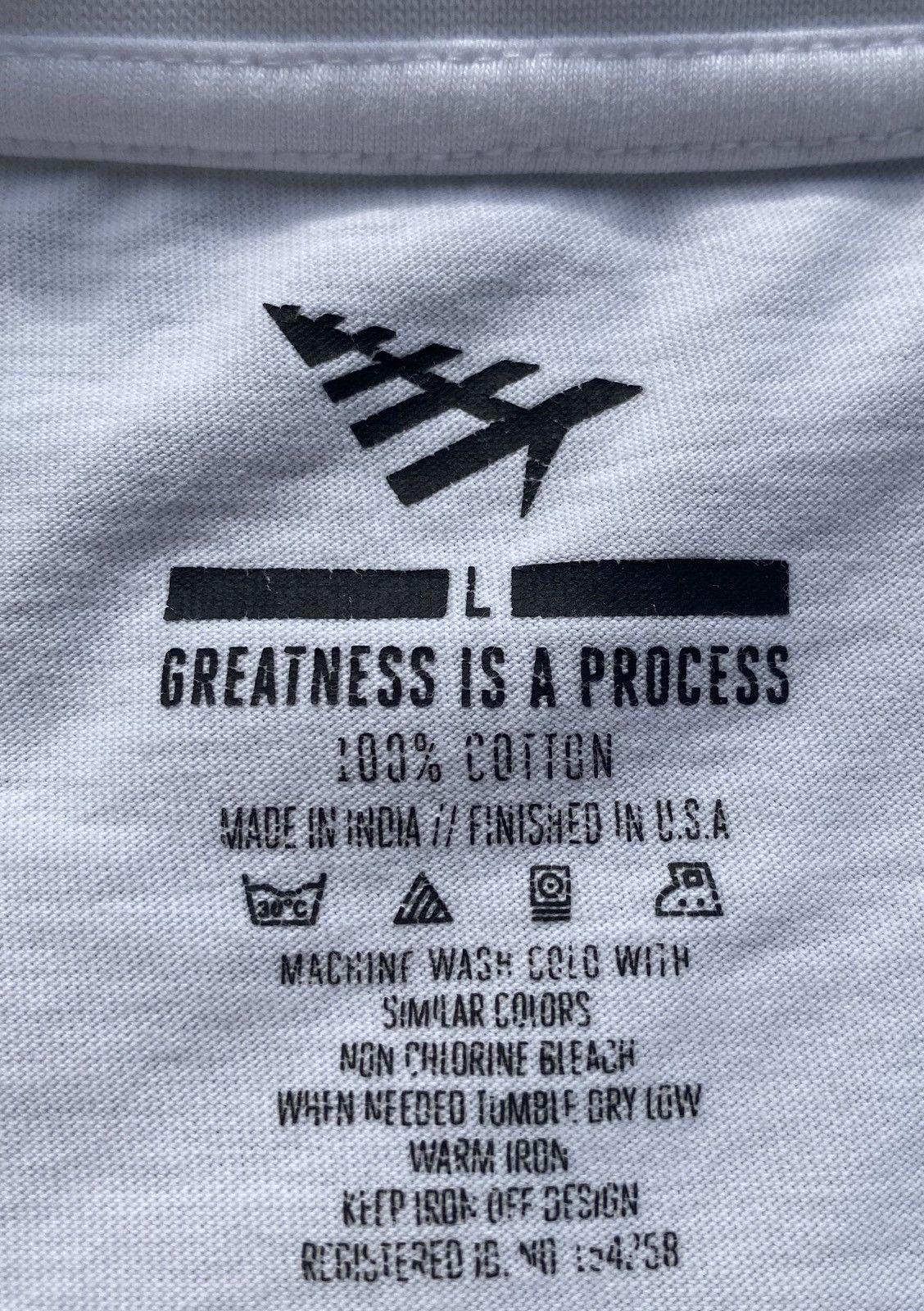 Paper Planes Rare Paper Planes Rebirth Photo Real Artwork T-shirt Mens L Size US L / EU 52-54 / 3 - 5 Thumbnail