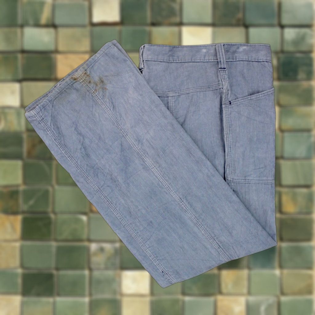 Vintage Montgomery Ward Men's VTG 1970s Light Blue Bell Bottom Corduroy Pants 30x31 70s Bellbottoms Jeans Trousers Size US 30 / EU 46 - 1 Thumbnail