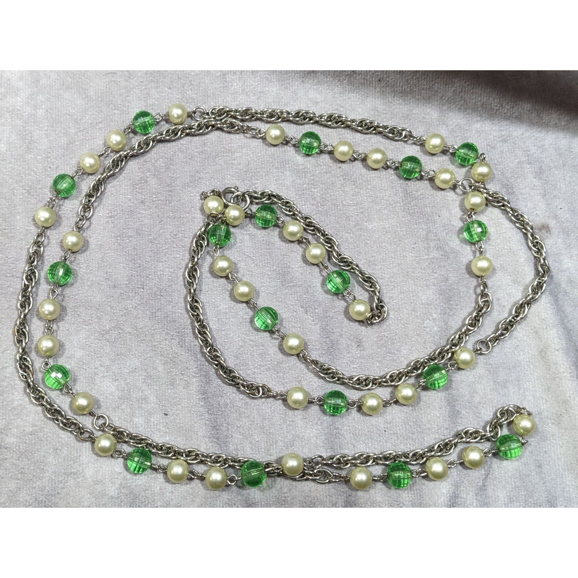 Other Whimsical Faux Pearl And Green Beaded Silver Tone Chain Stat Size ONE SIZE - 7 Thumbnail