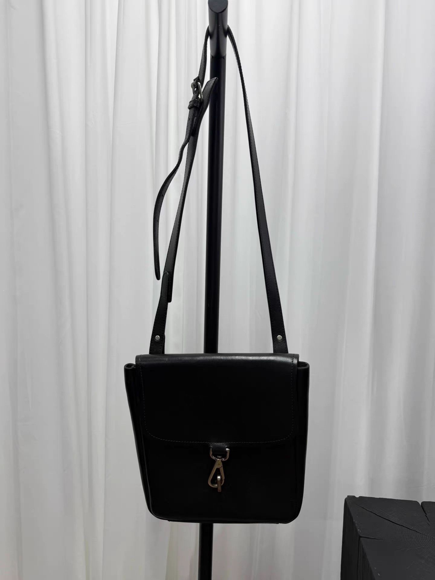 Maison Margiela Maison Margiela Square Thick Leather Shoulder Bag K20 Size ONE SIZE - 2 Thumbnail
