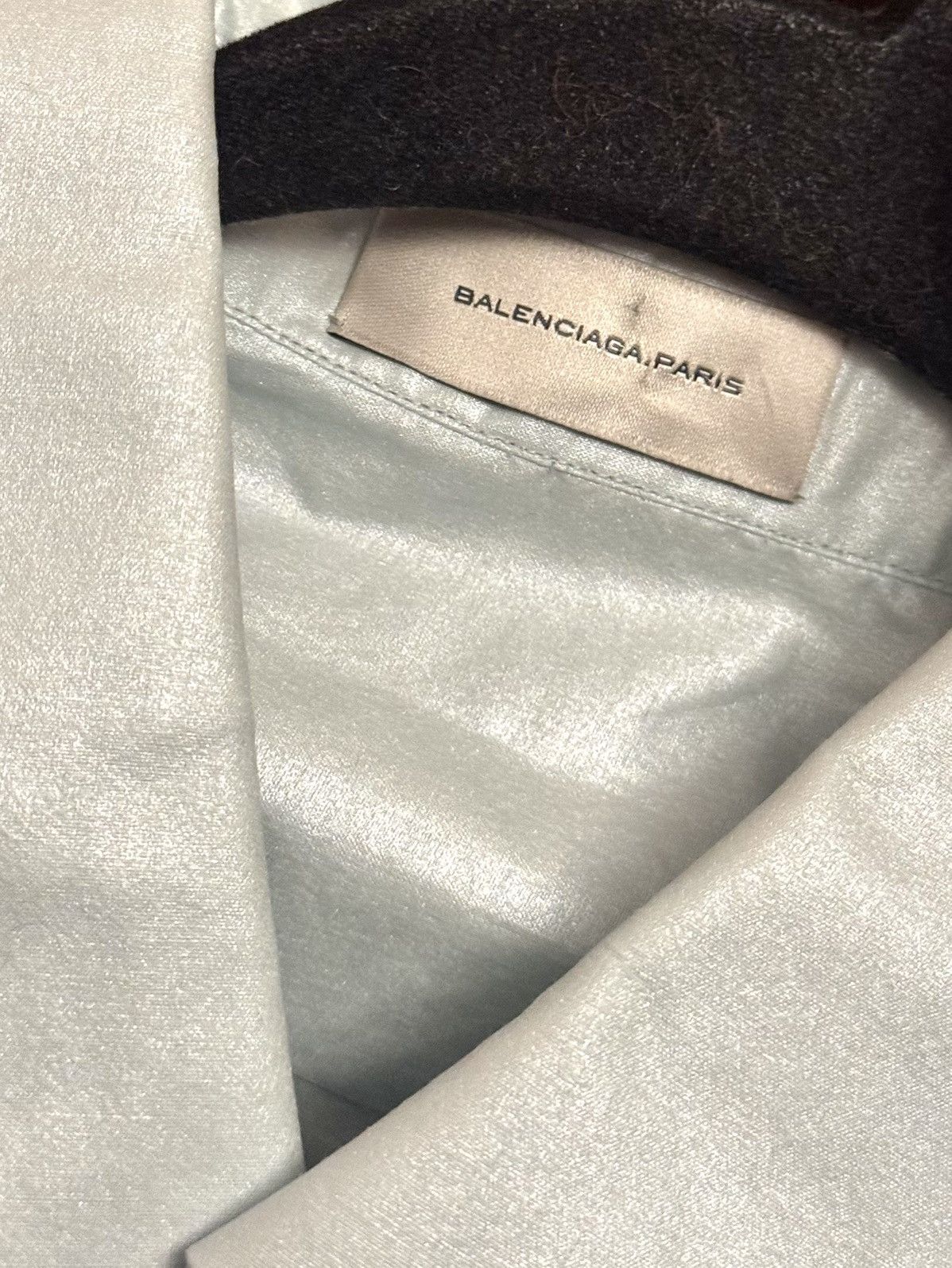 Balenciaga balenciaga light blue mother of pearls shirt Size US S / EU 44-46 / 1 - 2 Thumbnail