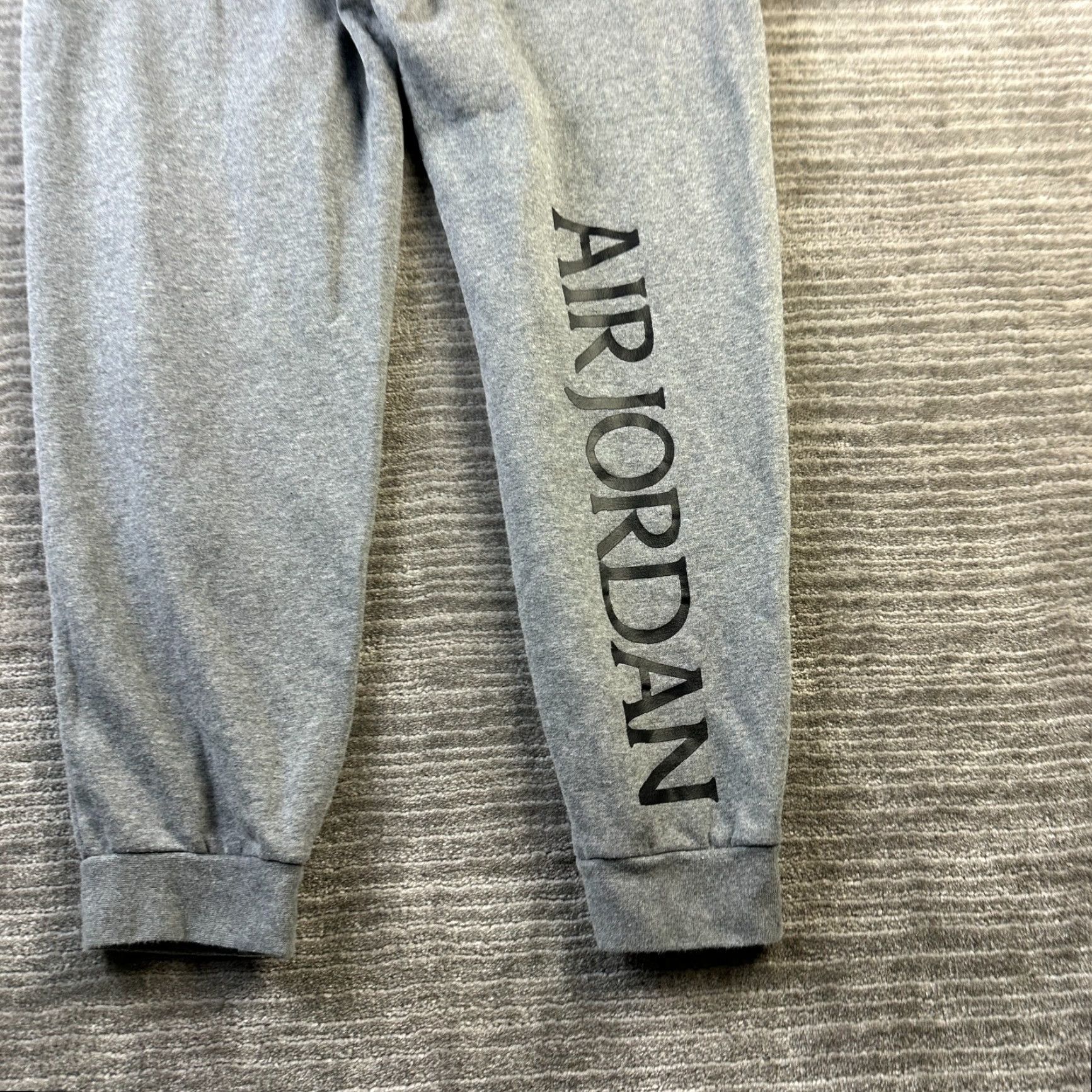 Jordan Brand Jordan Pants Mens Small Gray Fleece Sweatpants Joggers with Pockets Zip Pocket Adjustable Waist Basketball Logo Jumpman Size US 31 - 5 Thumbnail