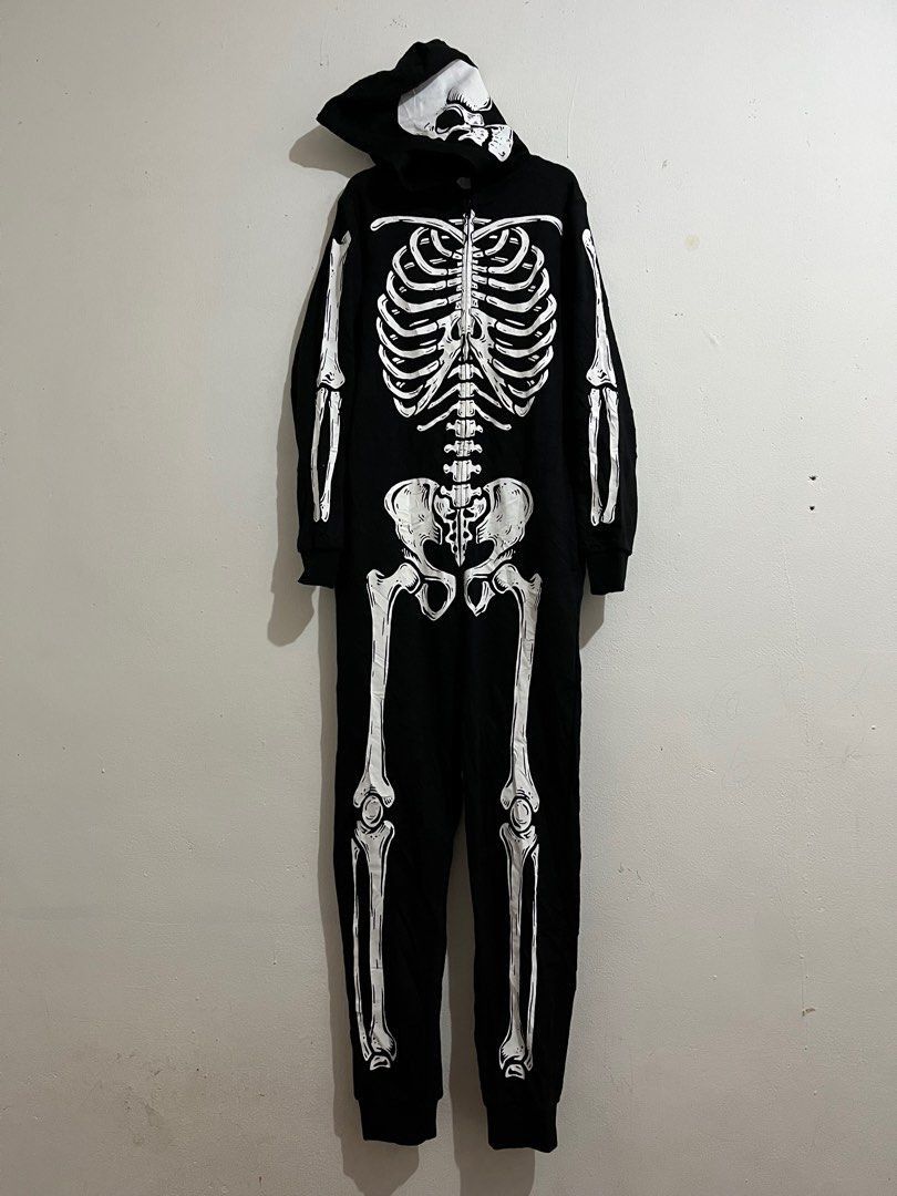 Beauty Beast h&m skull print jump suit Size US M / EU 48-50 / 2 - 1 Thumbnail
