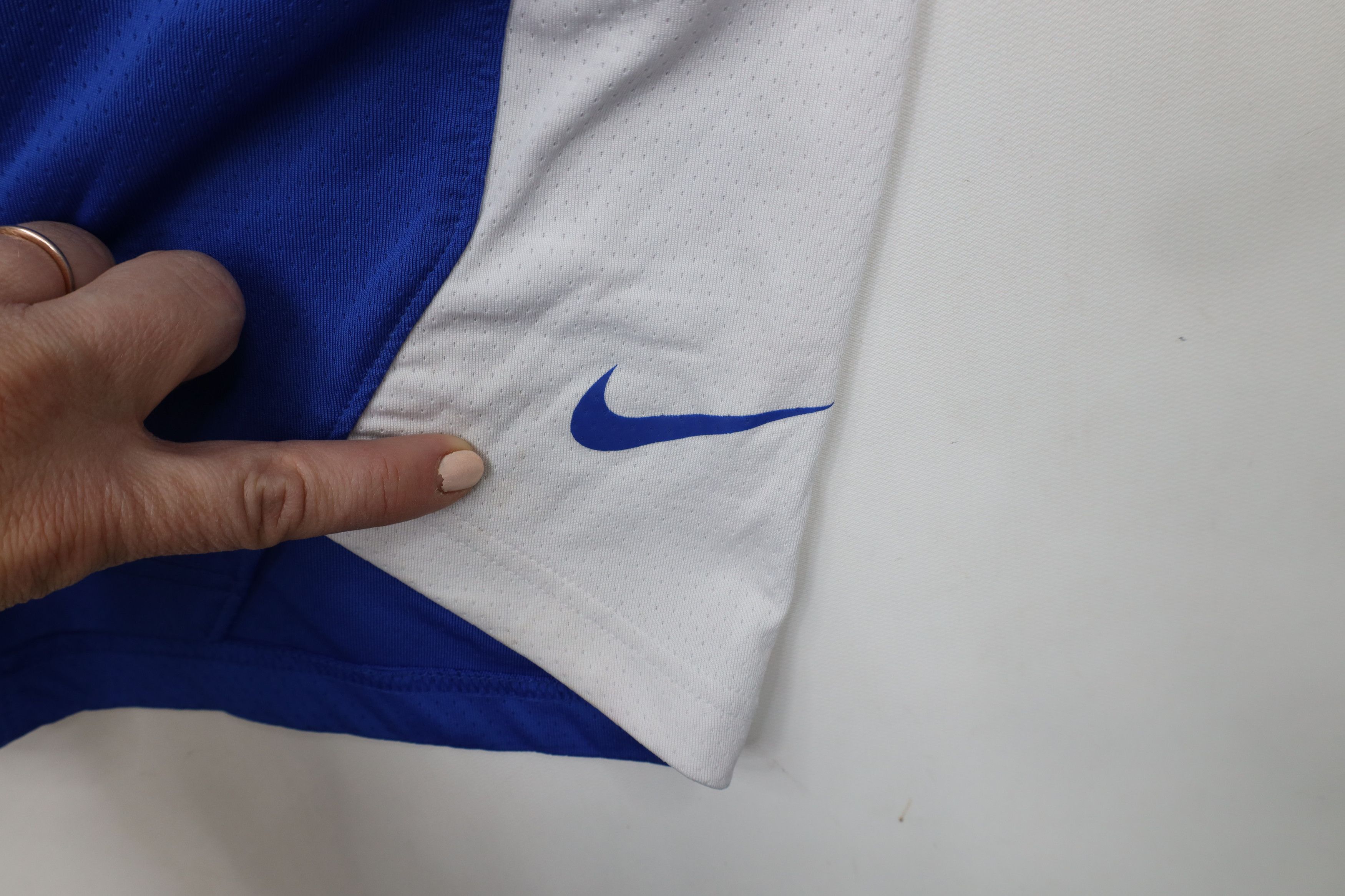 Nike × Vintage Nike Heavyweight University of Kentucky Basketball Shorts Size US 30 / EU 46 - 7 Thumbnail