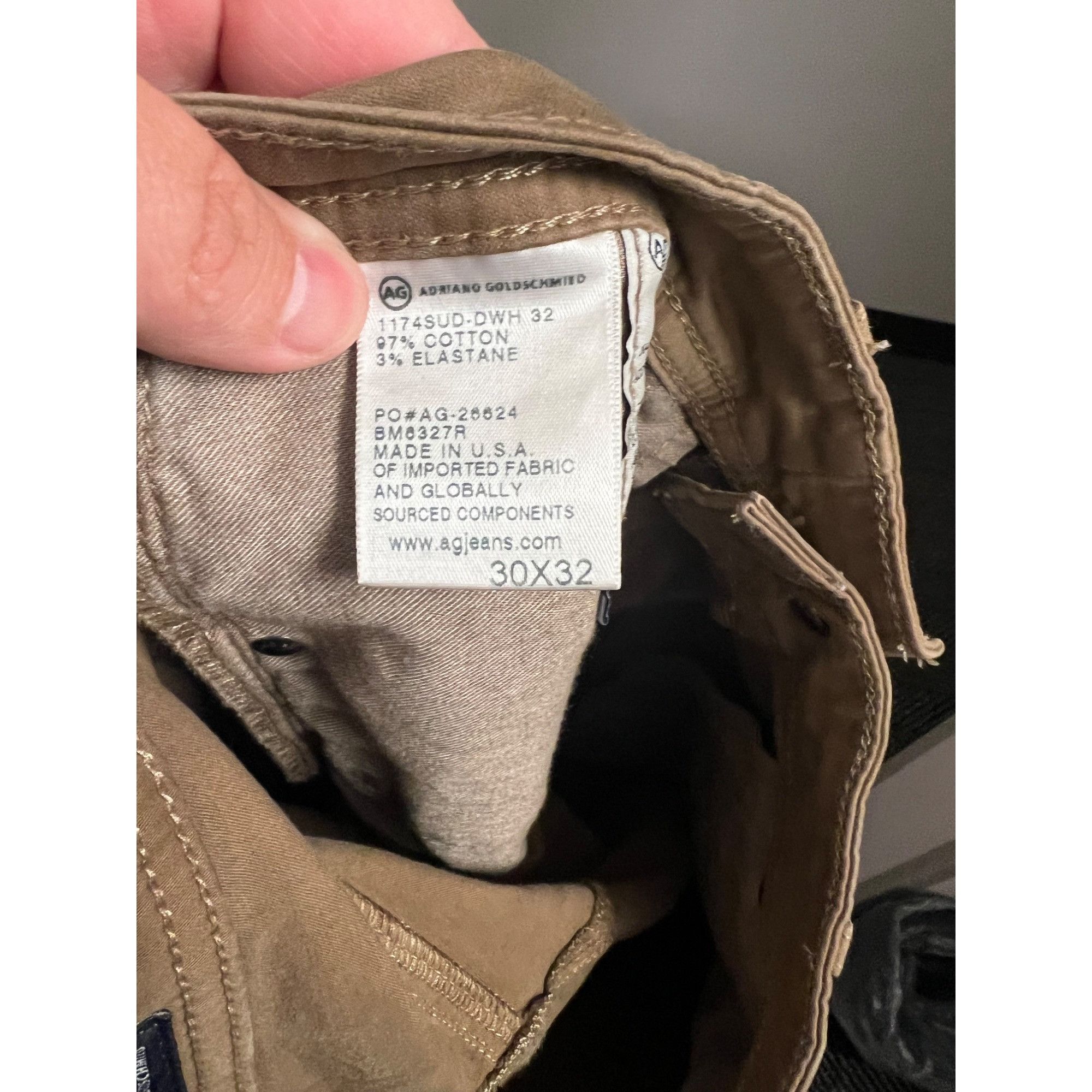 AG Adriano Goldschmied Adriano Goldschmied The Graduate Tailored Leg Mens Khakis - Size US 30 / EU 46 - 5 Thumbnail