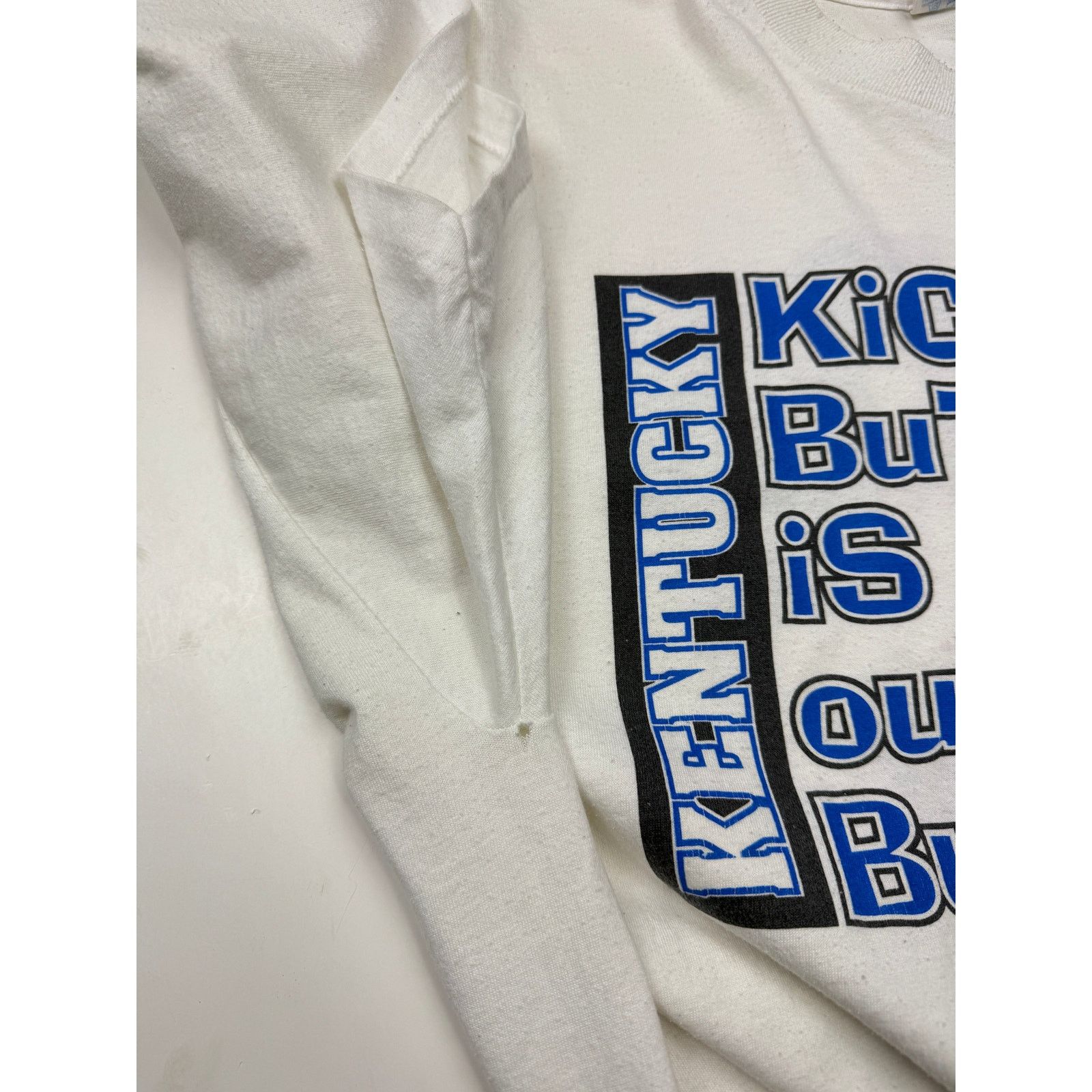 Vintage Vintage 90s Kentucky Wildcats Basketball NCAA T Shirt XXL Size US XXL / EU 58 / 5 - 8 Thumbnail