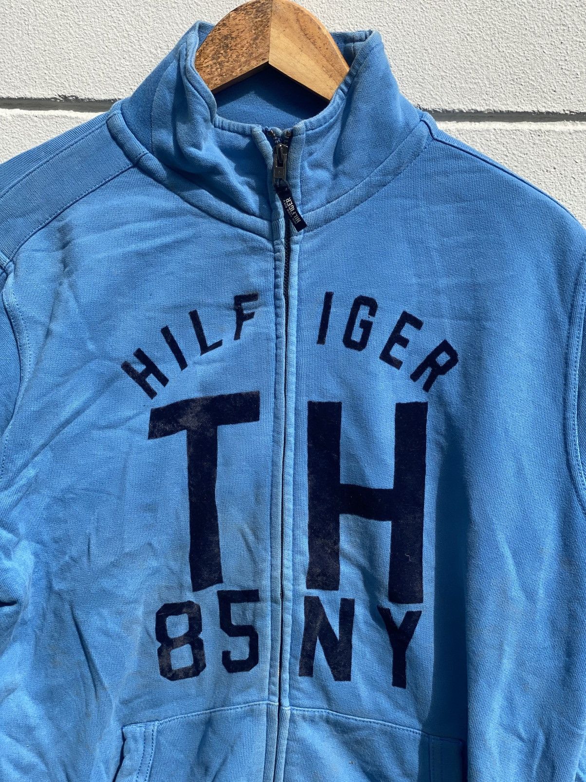 Tommy Hilfiger Vintage TOMMY HILFIGER Hoodie Sweatshirt Size US L / EU 52-54 / 3 - 4 Thumbnail