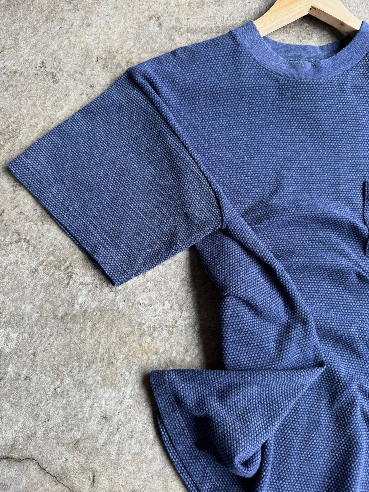 Other × Vintage Crazy Vintage Streetwear Textured Blue Pocket Tee Size US L / EU 52-54 / 3 - 4 Thumbnail