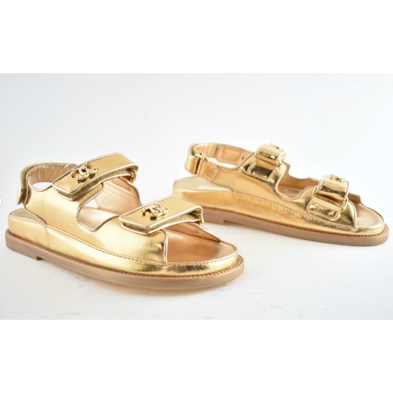 Chanel Chanel 22C Golden Gold Laminated CC Logo Mule Slide Size US 5.5 / IT 35.5 - 4 Thumbnail