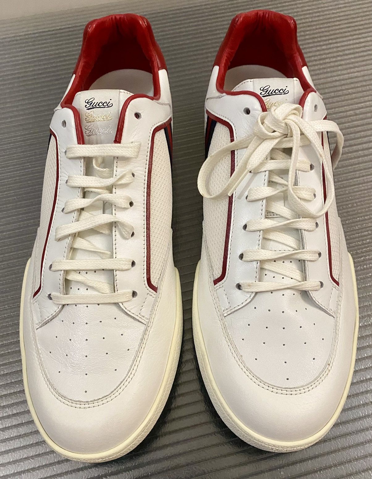 Gucci Gucci 🇮🇹 Great White/Red Tennis 83 Sneakers 10.5 NEW Size US 10.5 / EU 43-44 - 6 Thumbnail