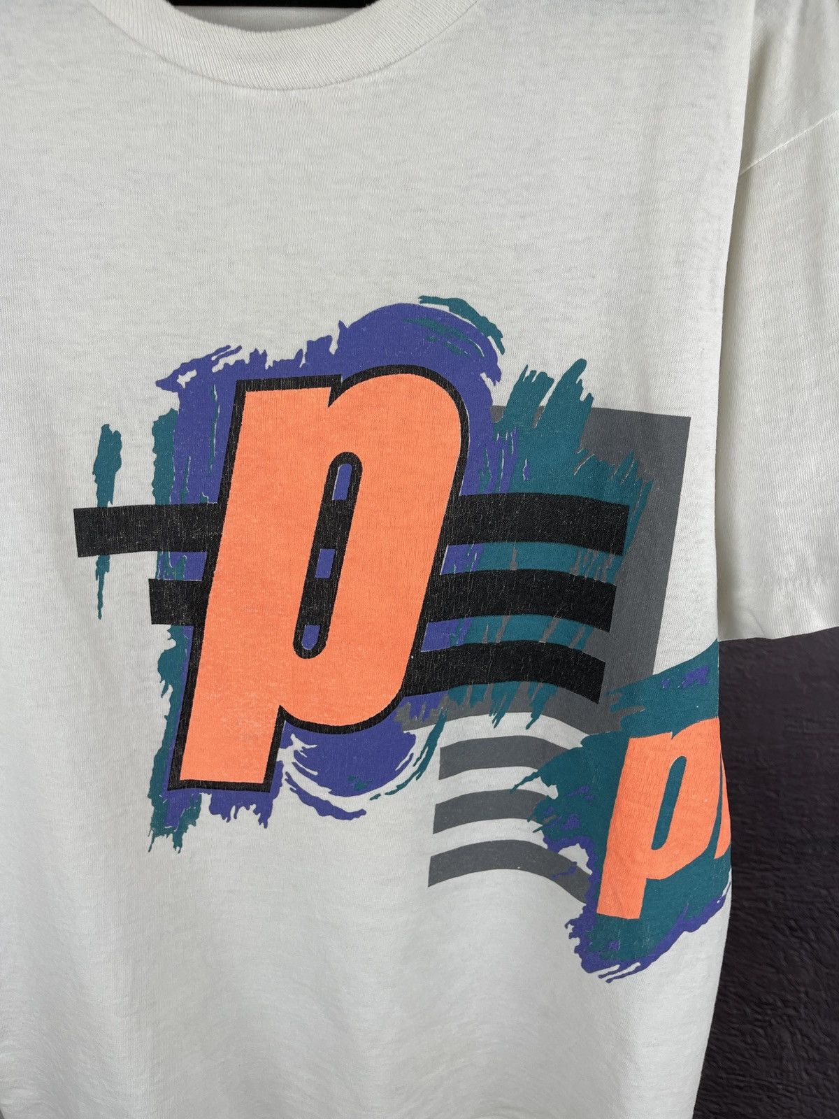Fruit Of The Loom FOTL Prince Gray rocks matchpoint made in Canada vintage tee Size US L / EU 52-54 / 3 - 9 Thumbnail