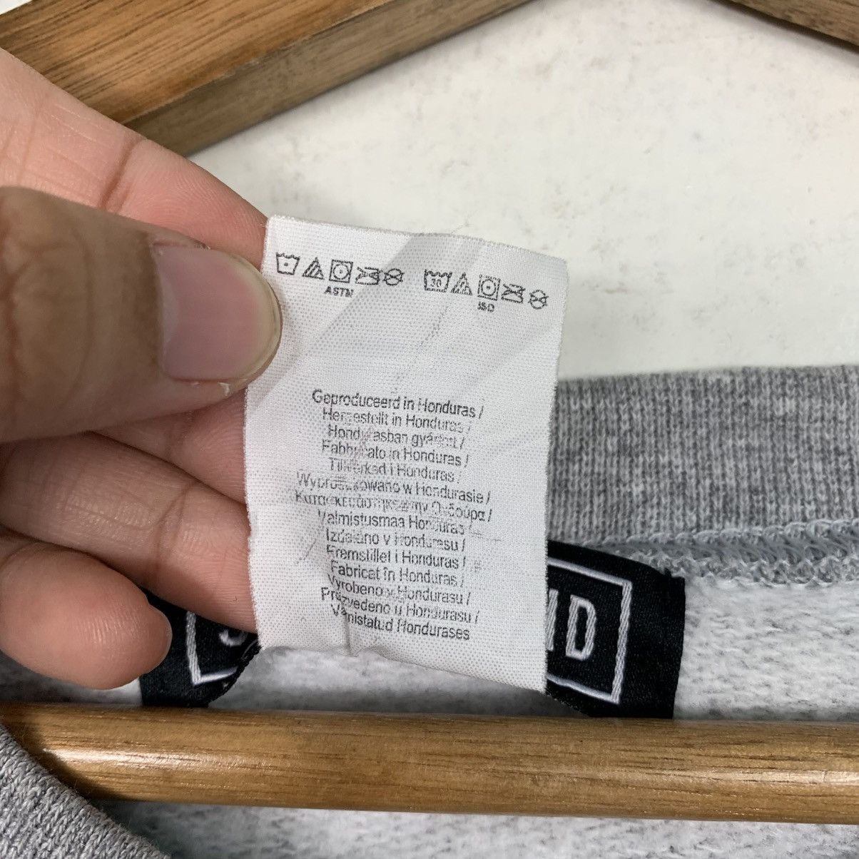 Japanese Brand Vintage Surf Brand Big Logo Sweatshirt Size US XL / EU 56 / 4 - 13 Thumbnail